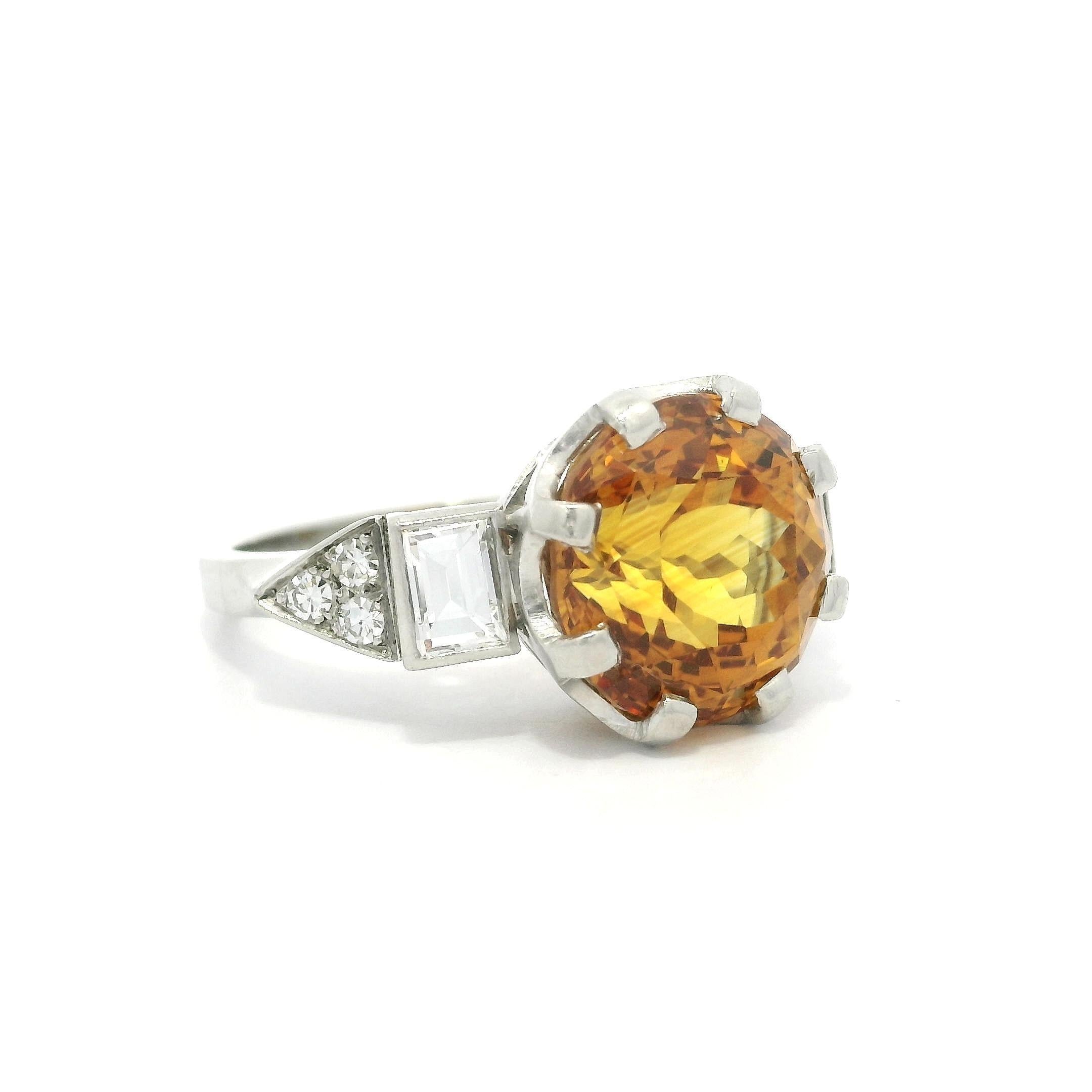 Vintage Platinum GIA 8.63ctw Round Yellowish Orange Sapphire w/ Diamond Ring For Sale 5