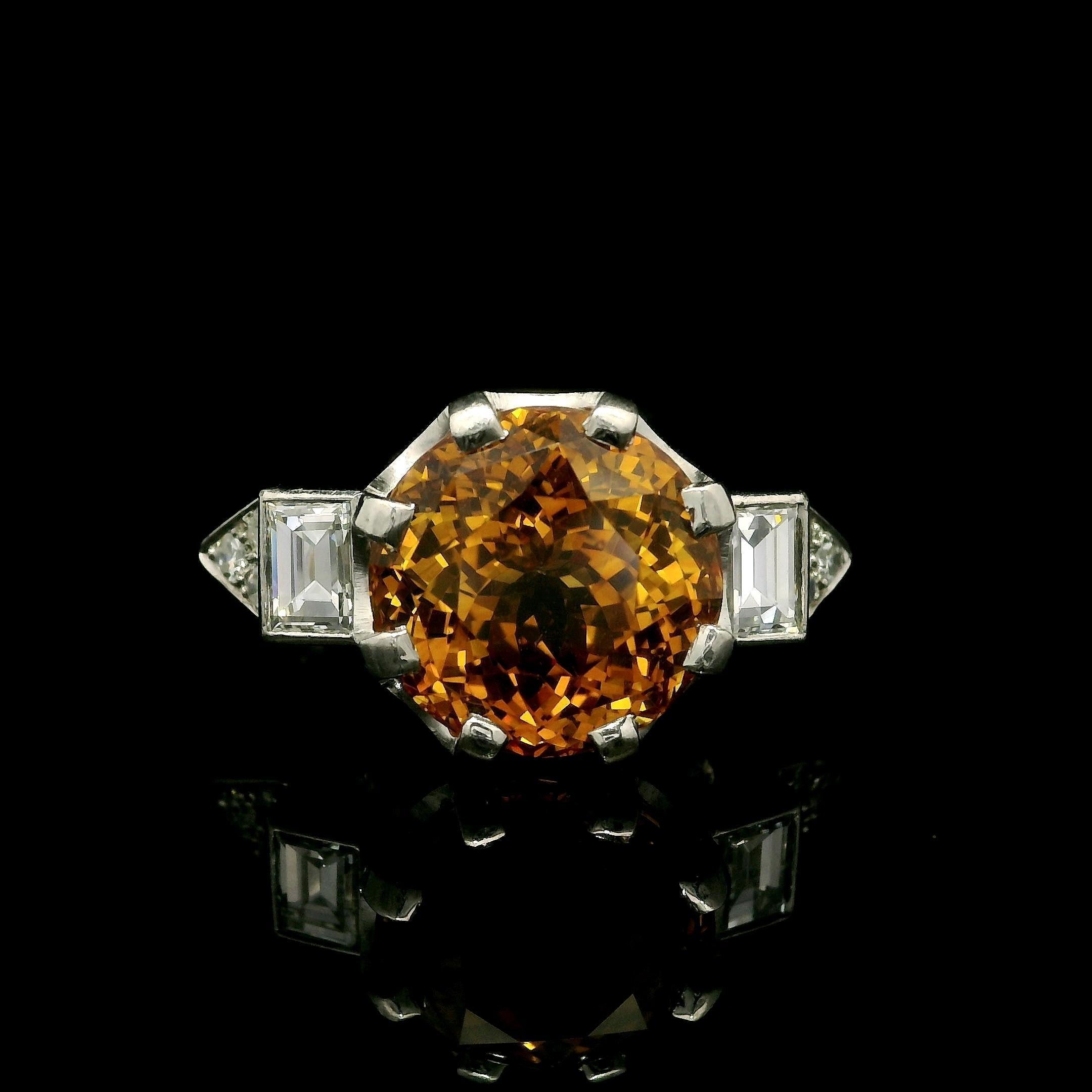 Vintage Platinum GIA 8.63ctw Round Yellowish Orange Sapphire w/ Diamond Ring For Sale 1