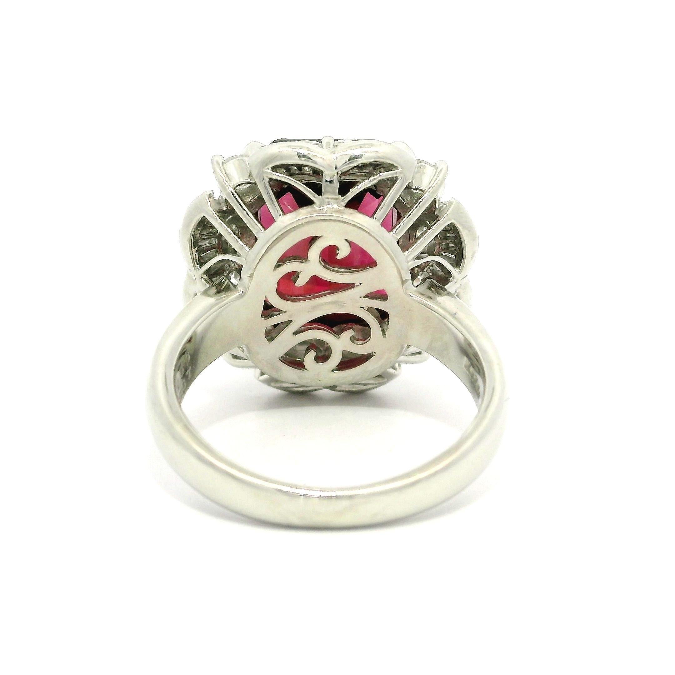 Vintage Platin GIA 9,9ctw große Stufe geschnitten Rubellit Turmalin & Diamant-Ring im Angebot 5