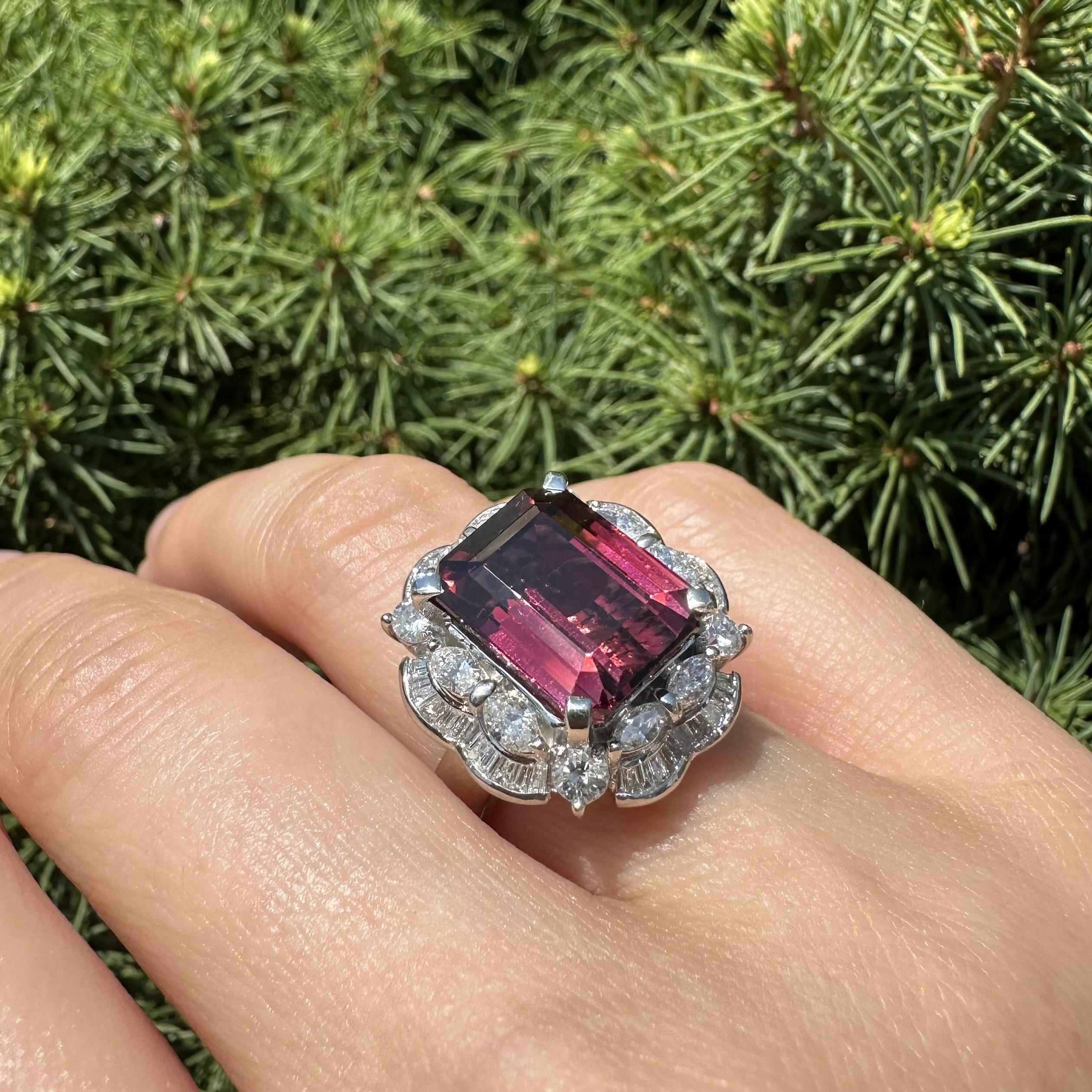 Vintage Platin GIA 9,9ctw große Stufe geschnitten Rubellit Turmalin & Diamant-Ring im Angebot 7
