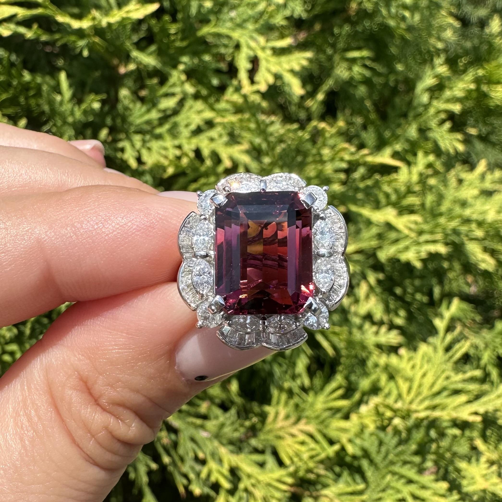 Vintage Platin GIA 9,9ctw große Stufe geschnitten Rubellit Turmalin & Diamant-Ring im Angebot 8