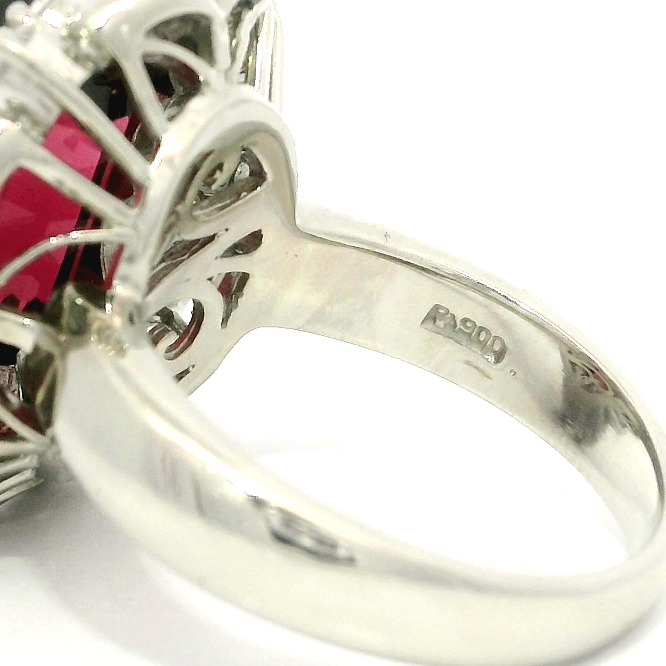 Vintage Platin GIA 9,9ctw große Stufe geschnitten Rubellit Turmalin & Diamant-Ring (Smaragdschliff) im Angebot