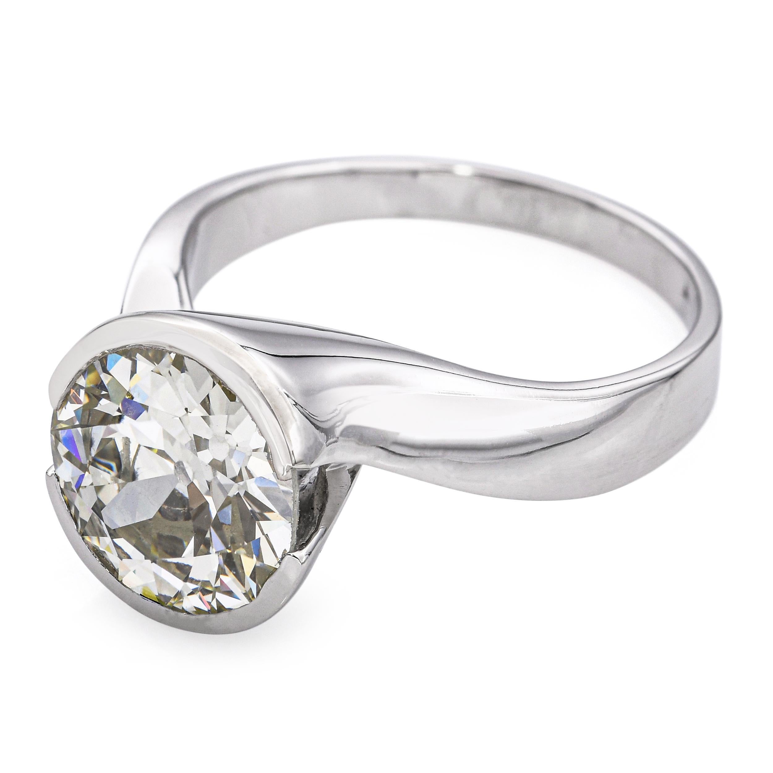 Bague vintage en platine certifiée GIA 4.28ct N VS2 Old European Cut Diamond Ring Bon état - En vente à New York, NY