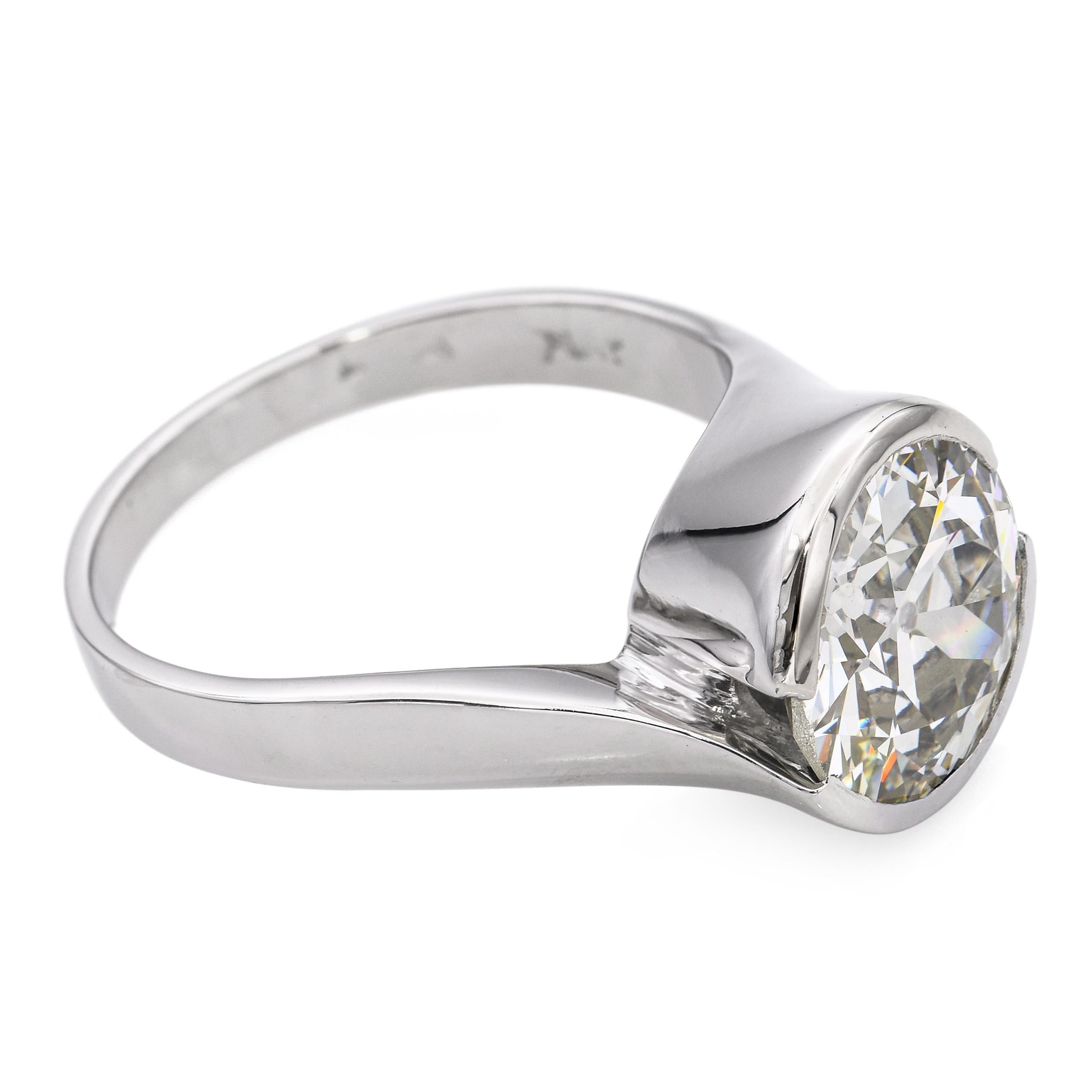 Bague vintage en platine certifiée GIA 4.28ct N VS2 Old European Cut Diamond Ring en vente 1