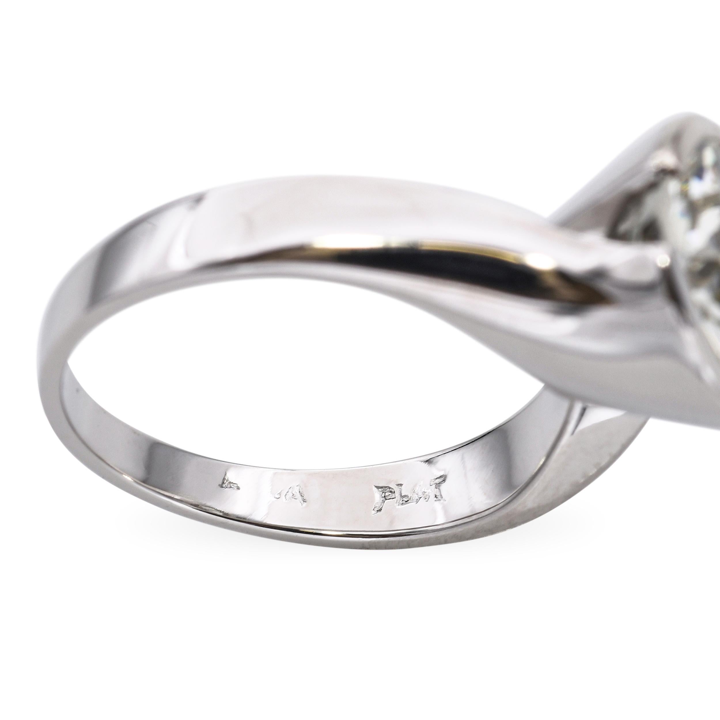 Bague vintage en platine certifiée GIA 4.28ct N VS2 Old European Cut Diamond Ring en vente 2