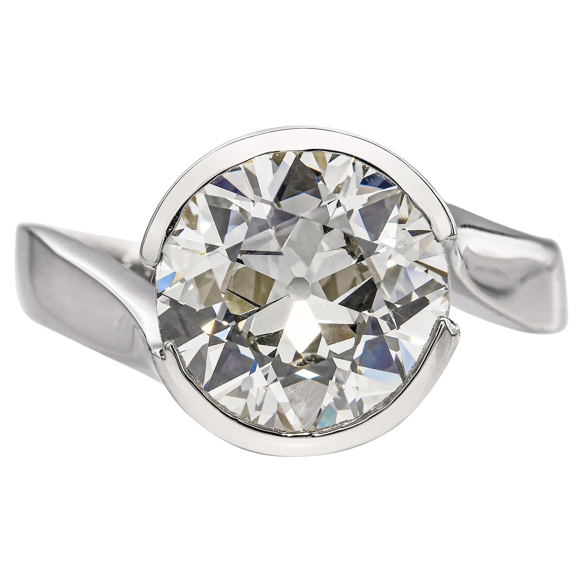 Bague vintage en platine certifiée GIA 4.28ct N VS2 Old European Cut Diamond Ring en vente