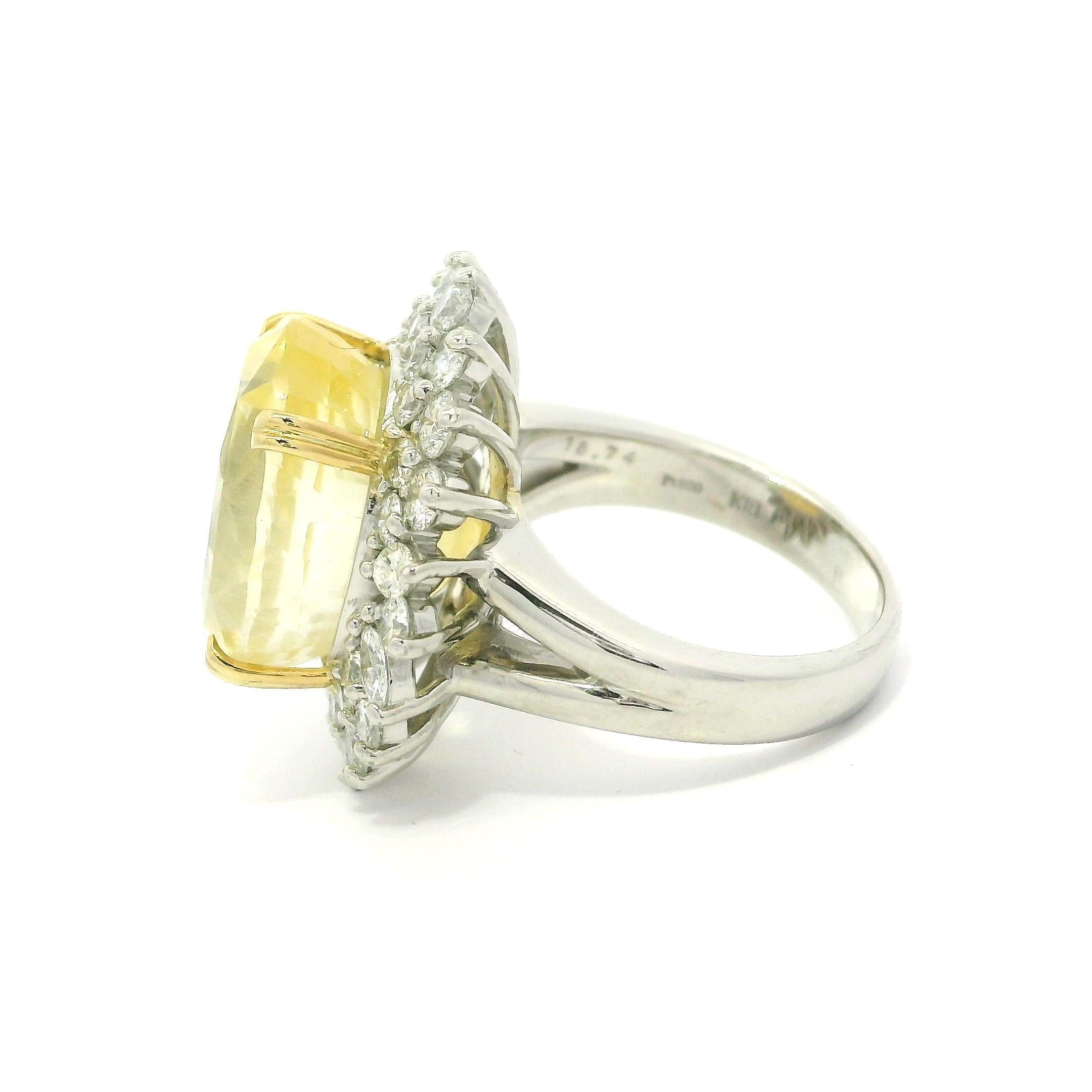 Bague vintage en platine et or GIA 20.68ctw Large No Heat Yellow Sapphire Diamond Ring en vente 7