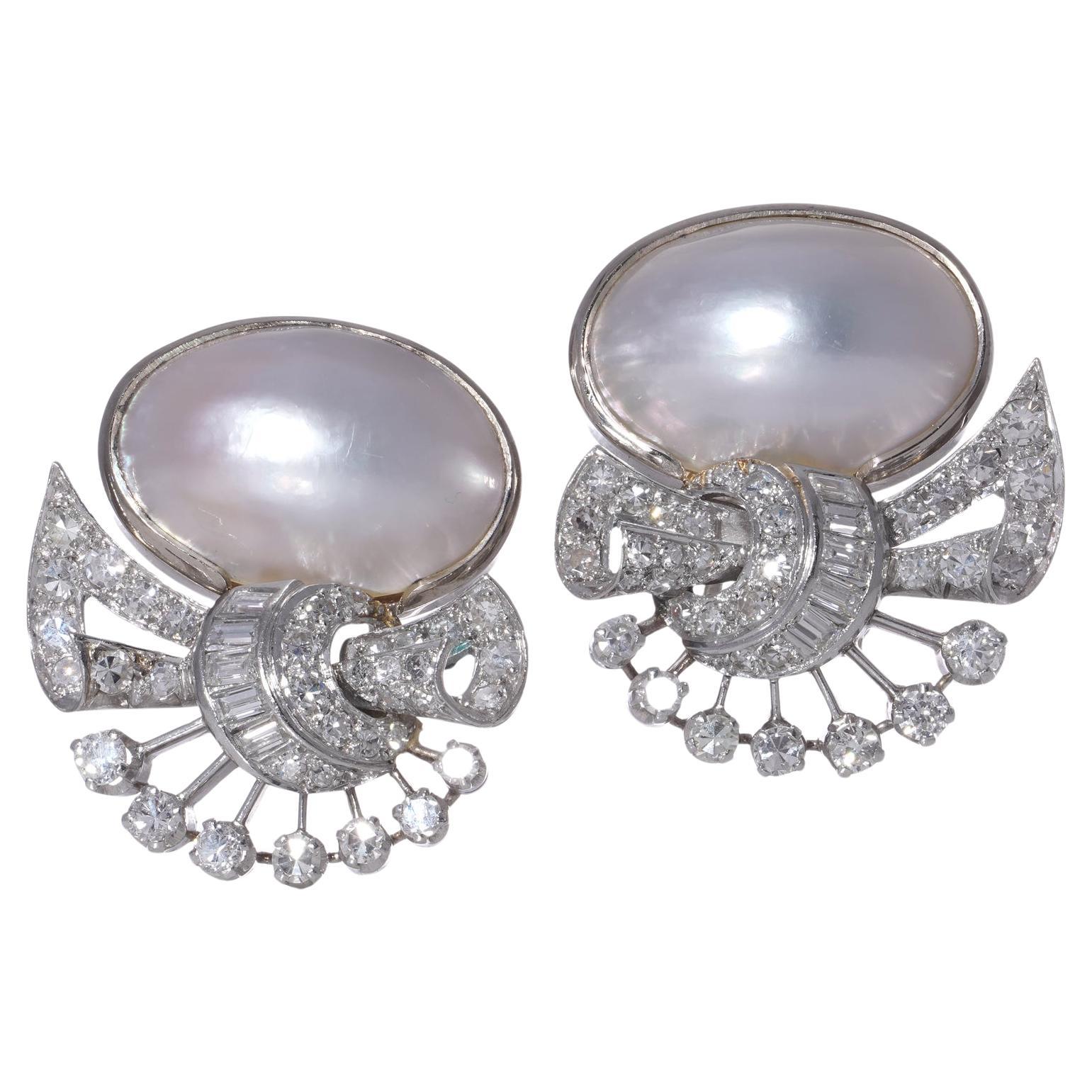 The Big Yellow Bee Earrings in Platinum (Clip)