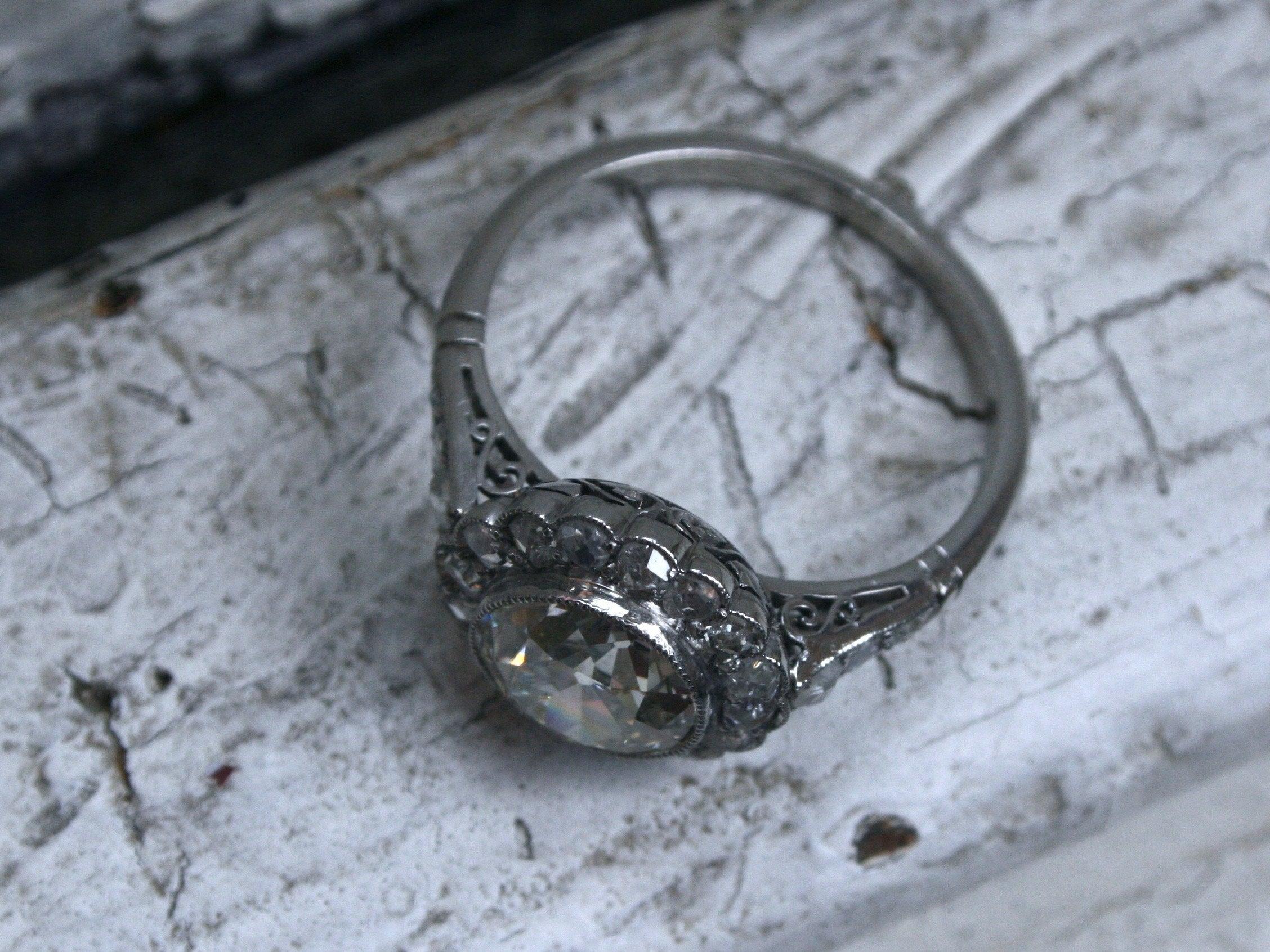 Art Deco Vintage Platinum Halo Diamond Ring Engagement Ring, 2.47 Carat