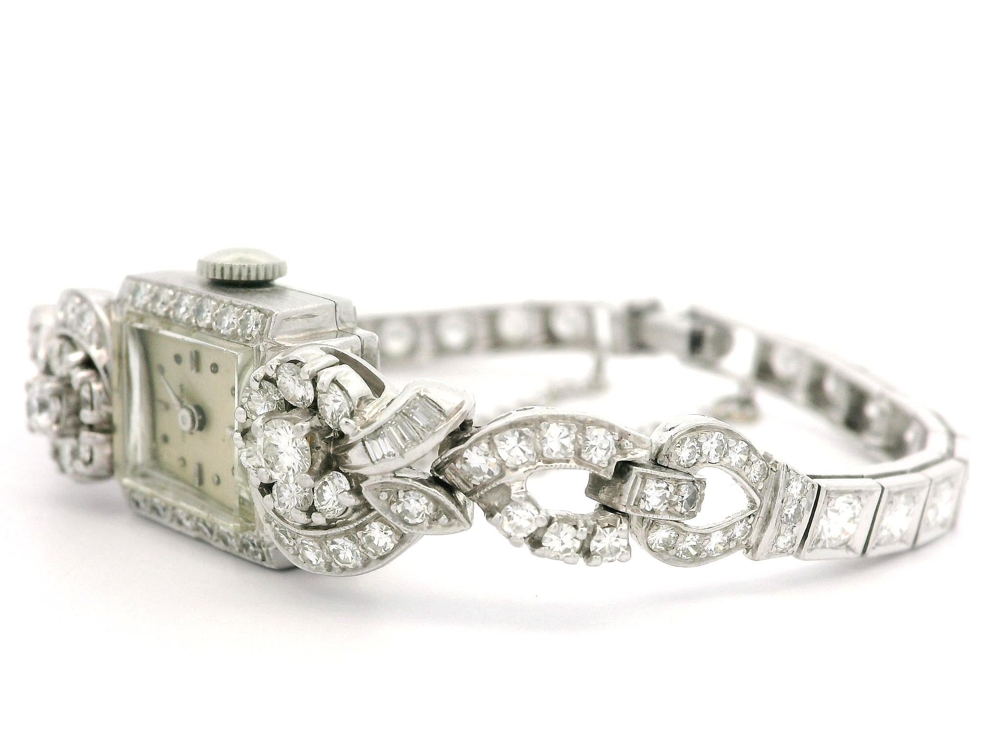 Vintage Platin Hamilton 3,18 Karat runder & Baguetteschliff Diamant-Uhrarmband aus Platin im Angebot 1