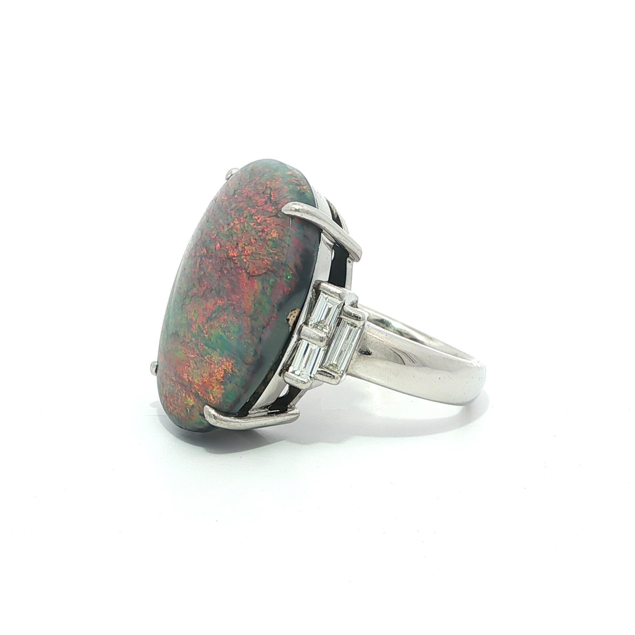 Vintage Platin Groß 13,64ctw GIA Rot Orange Spiel Opal Diamant Seiten Ring im Angebot 3