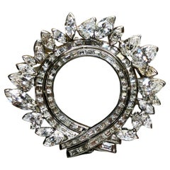 Vintage Platin Marquise Birnen- Baguette-Diamant-Kreuz-Kreuz-kranz-Brosche 11ctw G Vss