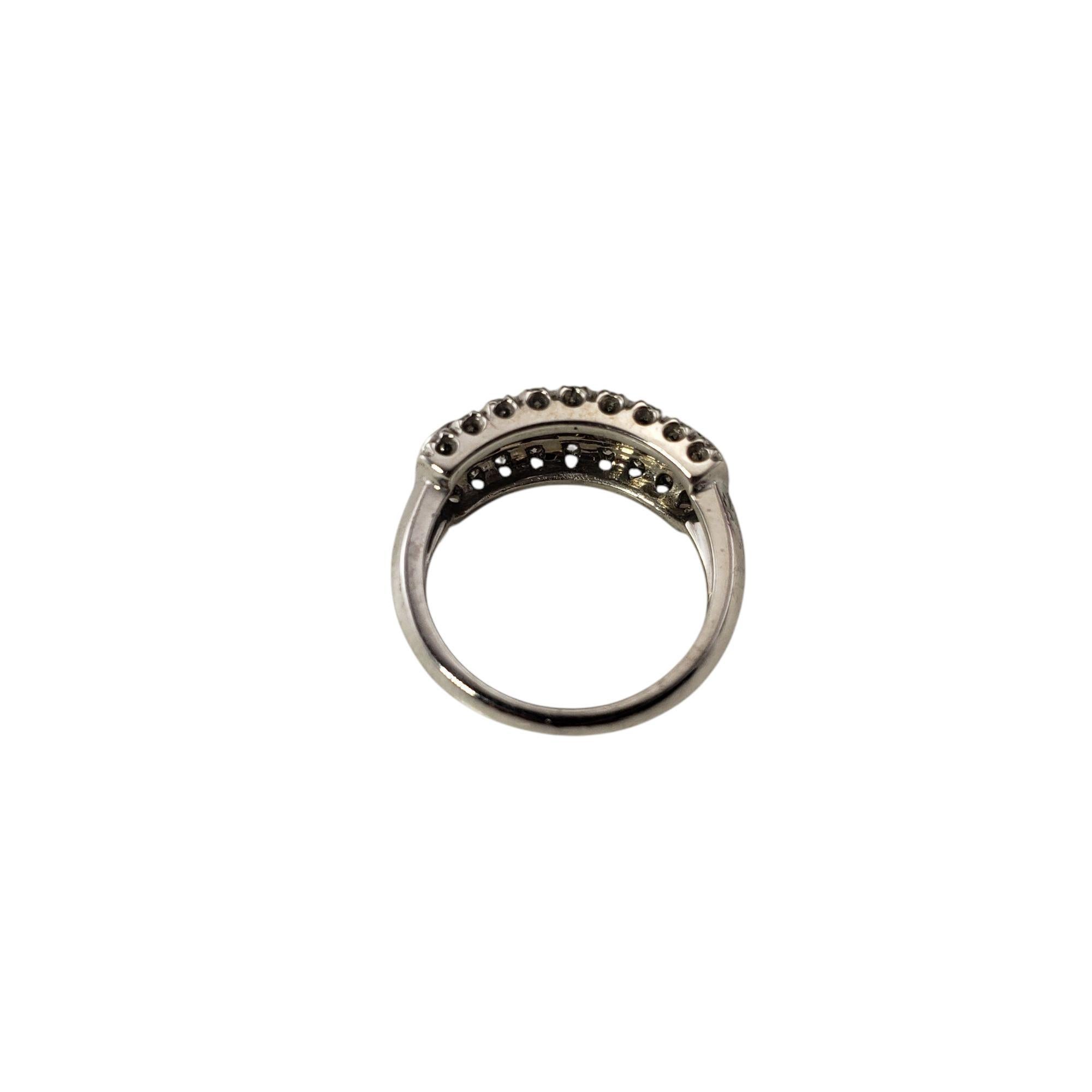 Anello di platino vintage con diamanti a grana grossa misura 6 #21572 In condizioni buone in vendita a Washington Depot, CT