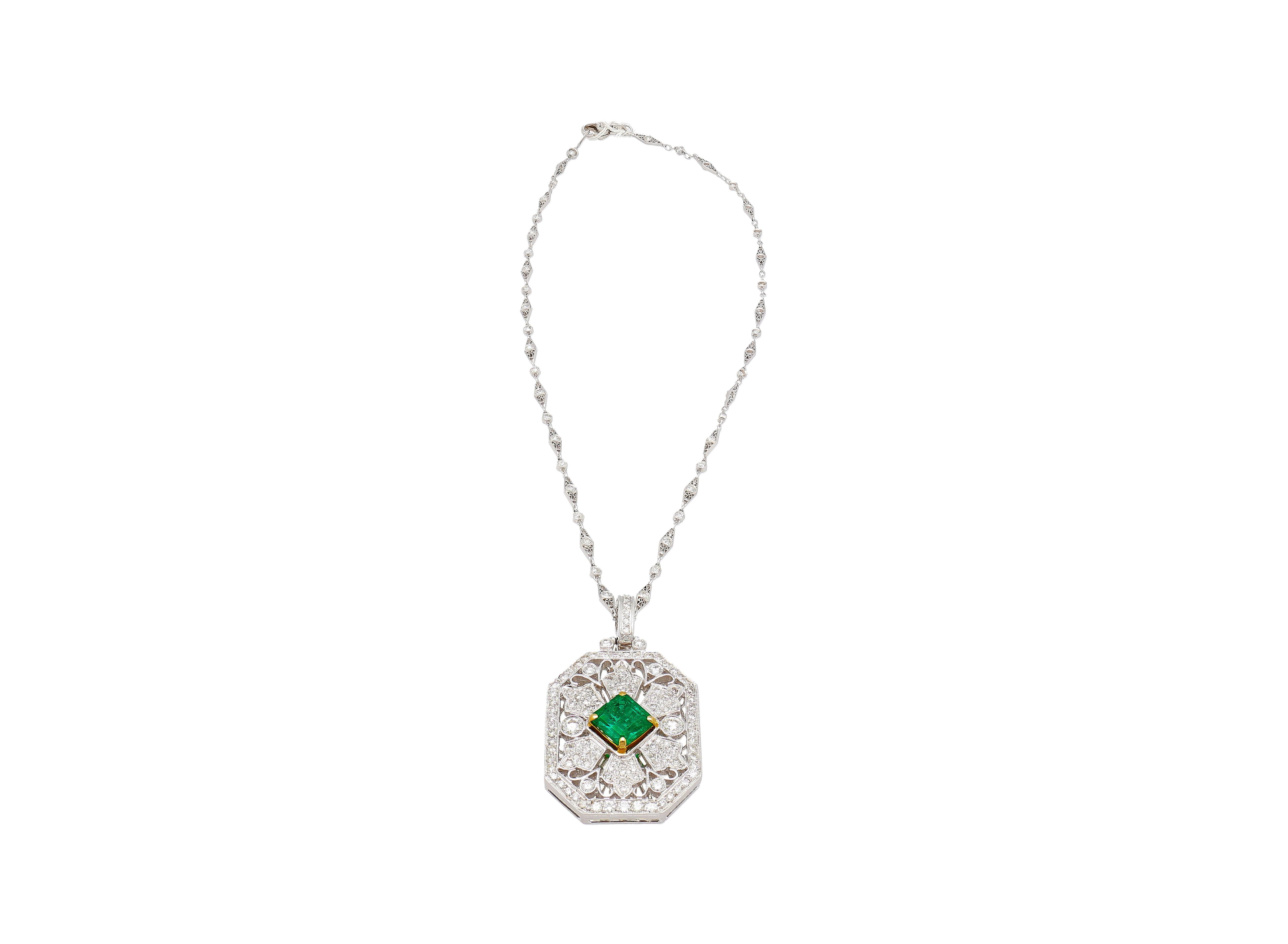 Art Deco Vintage Platinum Necklace With 3.16 Carat Minor Oil Emerald & Diamonds For Sale