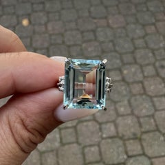 Vintage Platinum Nice 8ct Rectangular Step Cut Aquamarine Solitaire Ring
