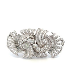 Broche vintage de platino con diamantes G-SI de 35 quilates de formas variadas