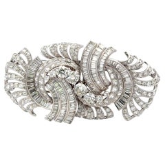Broche vintage de platino con diamantes G-SI de 35 quilates de formas variadas