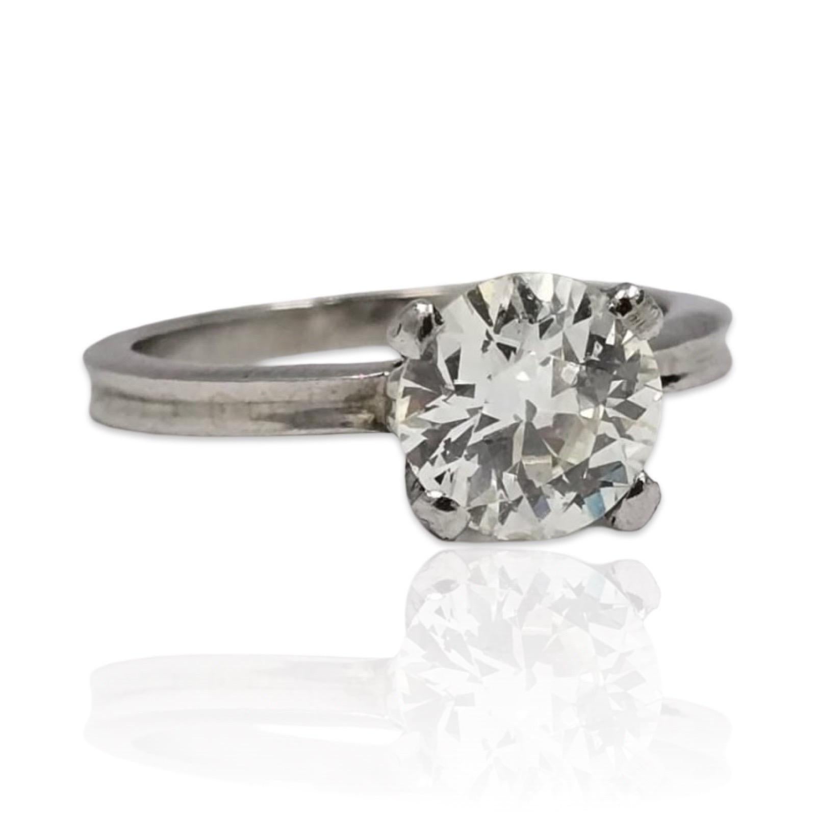 Vintage Platin Solitär Ring mit GIA 1,60ct Runde Brilliant-Schliff Diamant im Zustand „Gut“ im Angebot in Miami, FL