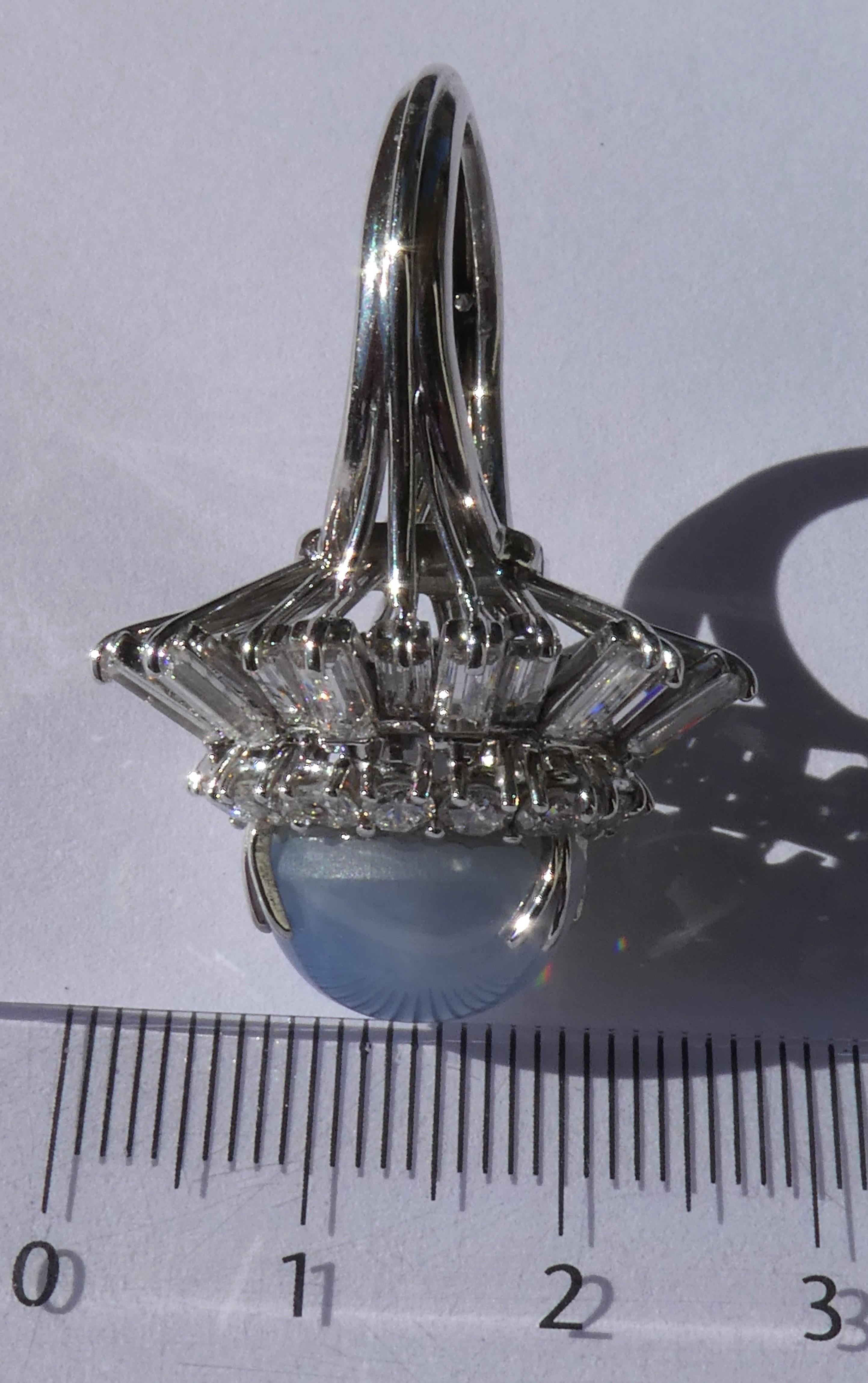 Vintage Platinum Star Sapphire Baguette and Brilliant Cut Diamond Ballerina Ring For Sale 4