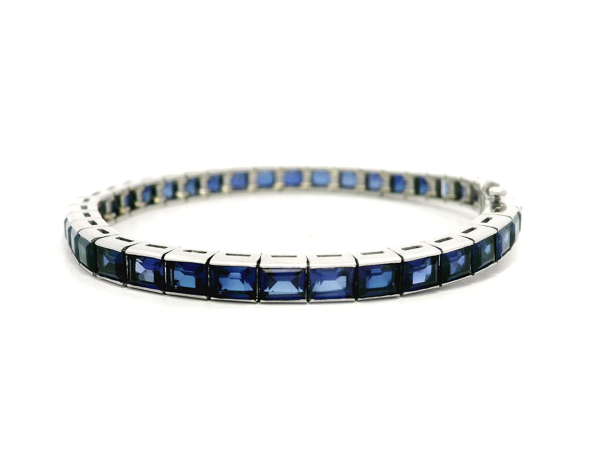 Vintage Platinum Step Cut Synthetischer Saphir Stackable Line Tennis-Armband im Angebot 2