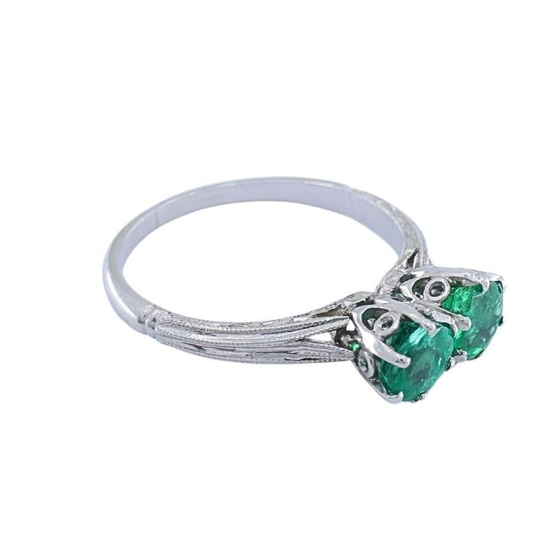 Women's Vintage Platinum Toi et Moi Emerald Ring For Sale