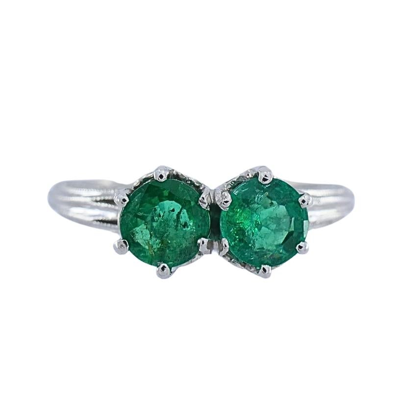 Vintage Platinum Toi et Moi Emerald Ring For Sale 1