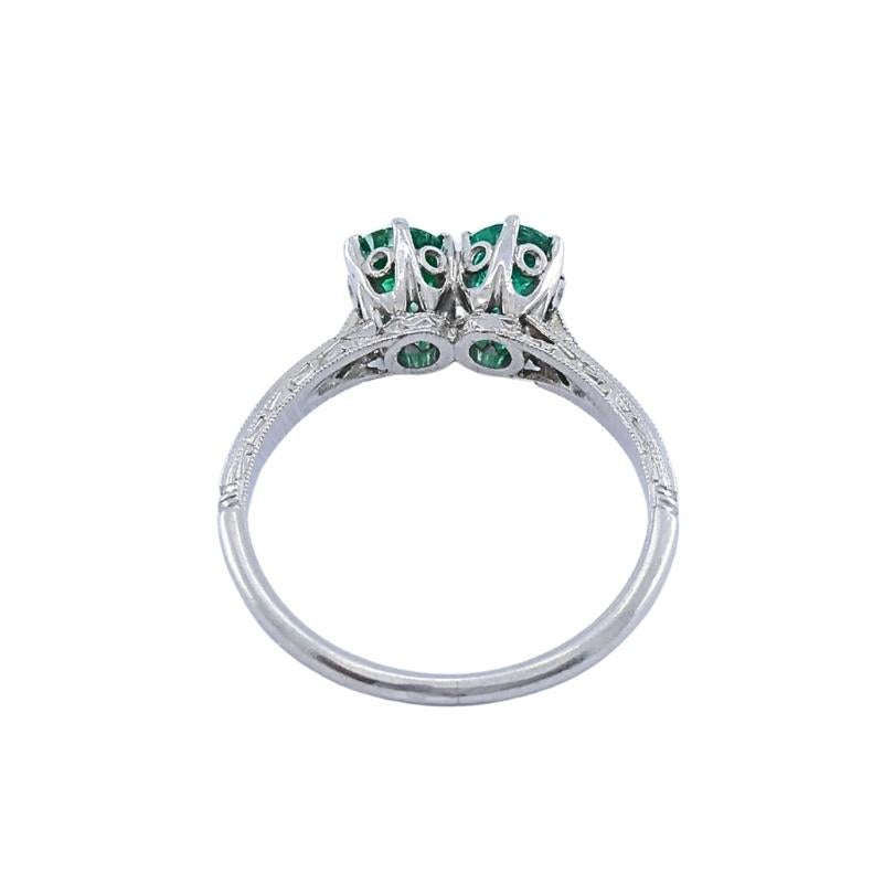 Vintage Platinum Toi et Moi Emerald Ring For Sale 2