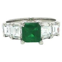 Vintage Platinum Vivid Emerald Step Carre Cut Diamond Sides Pyramid Style Ring
