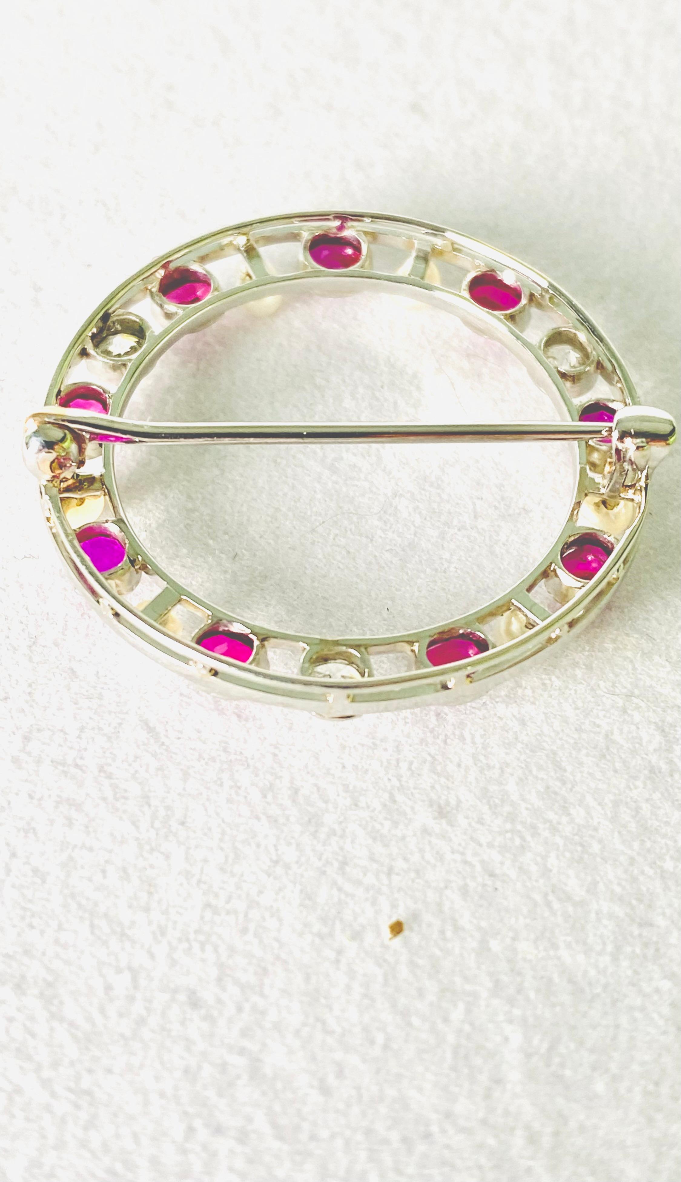 Taglio rotondo Vintage oro platino diamante Birmania rubini perla cerchio 1,25 pollici Spilla