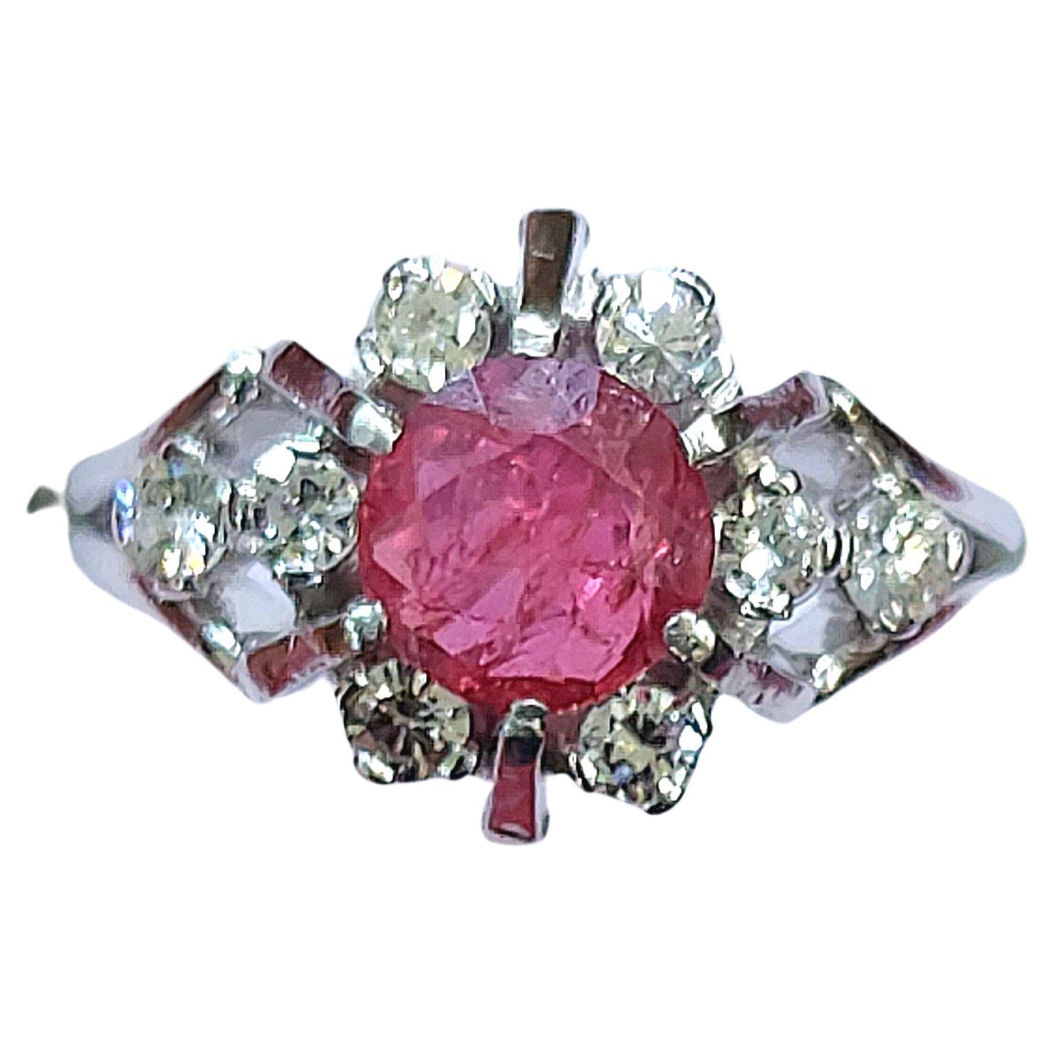 Bague vintage en rubis et diamants 3