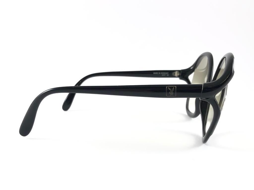 Vintage Playboy Optyl Black & White 4517 Oversized Optyl Sunglasses For Sale 3