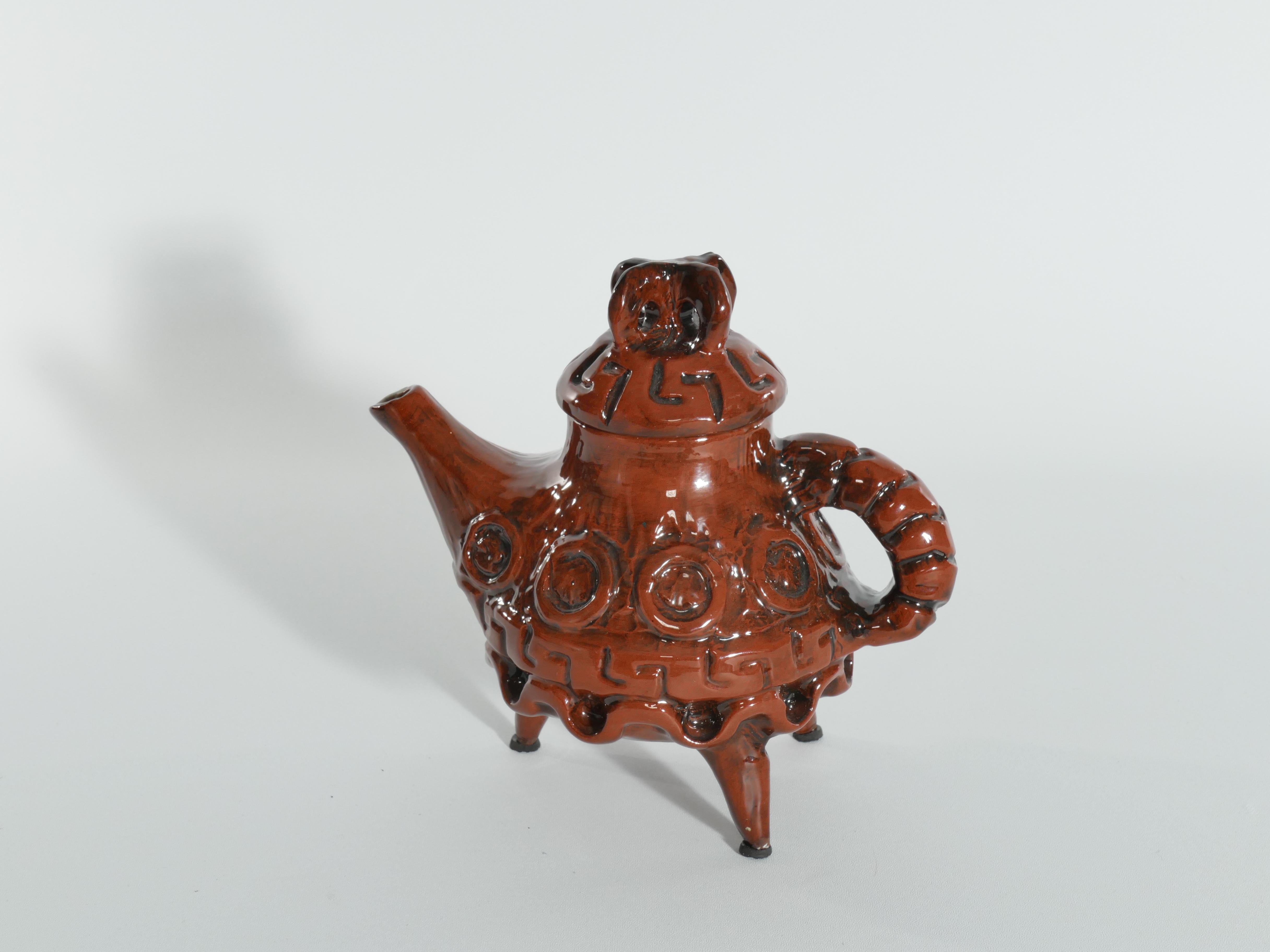Vintage Playful Teapot with Crab-like Features by Allan Hellman Sweden 1982  In Good Condition For Sale In Grythyttan, SE