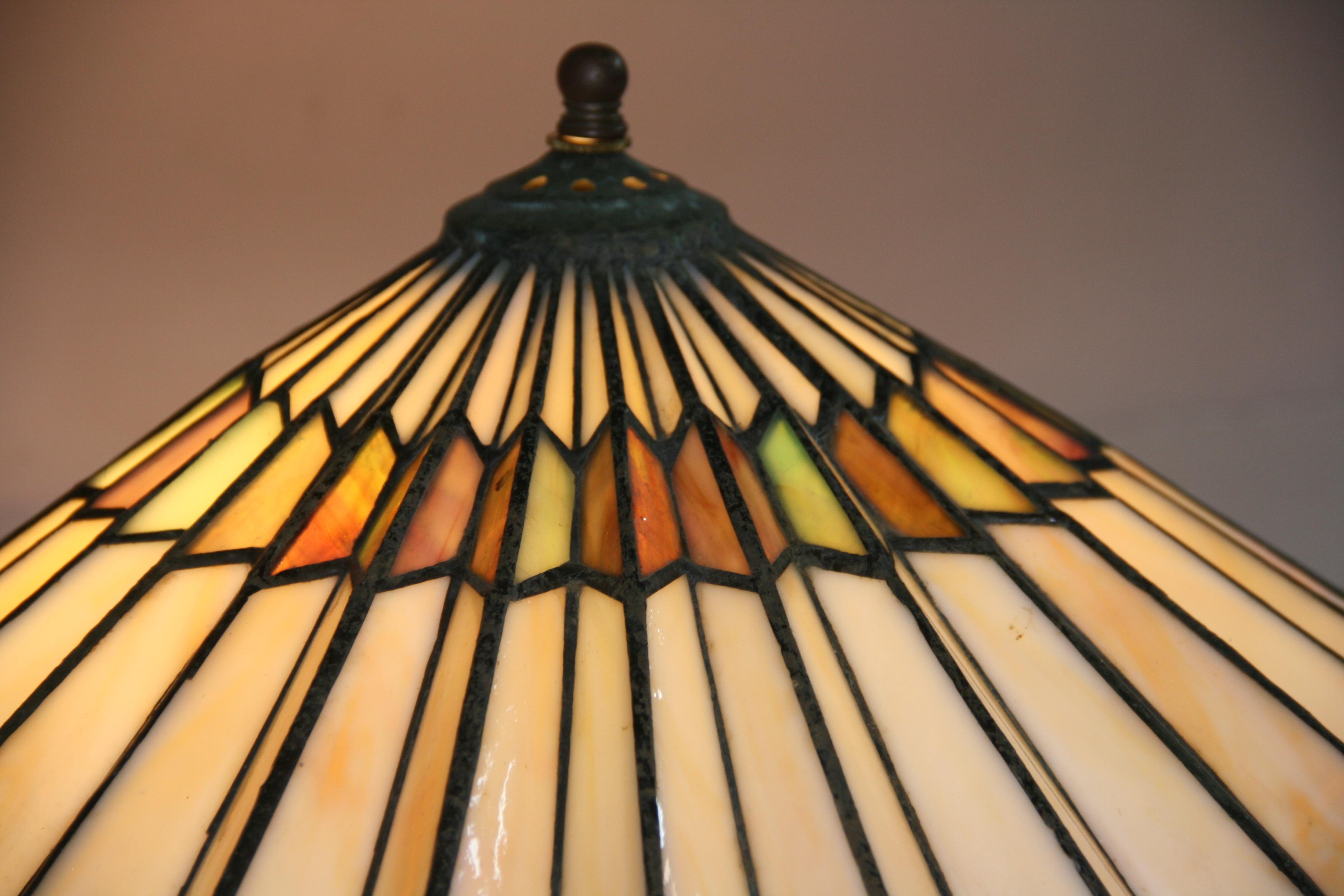 Vintage groß plissiert  Kunst  Glas Flushmount im Angebot 2