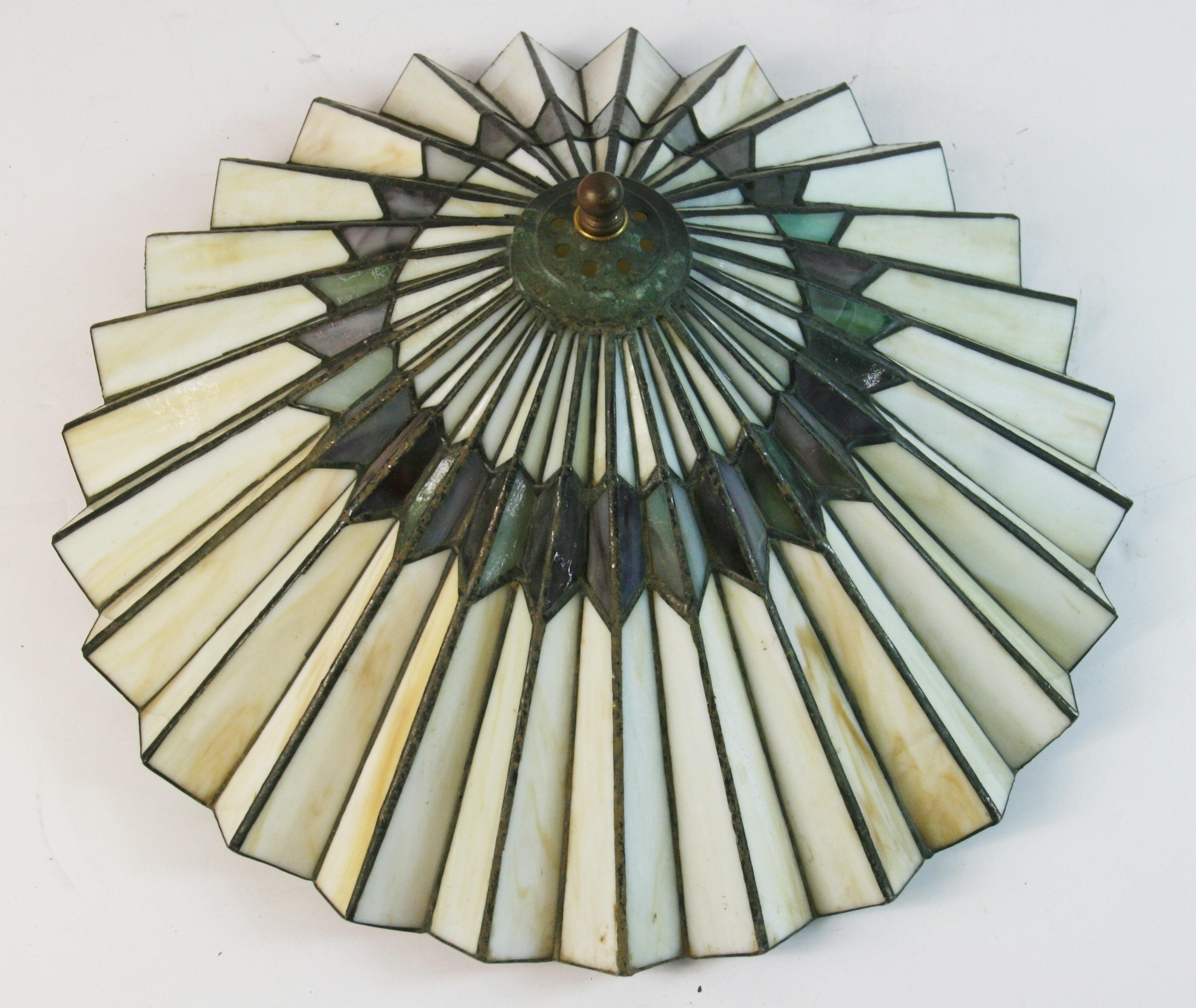 Vintage groß plissiert  Kunst  Glas Flushmount im Angebot 3