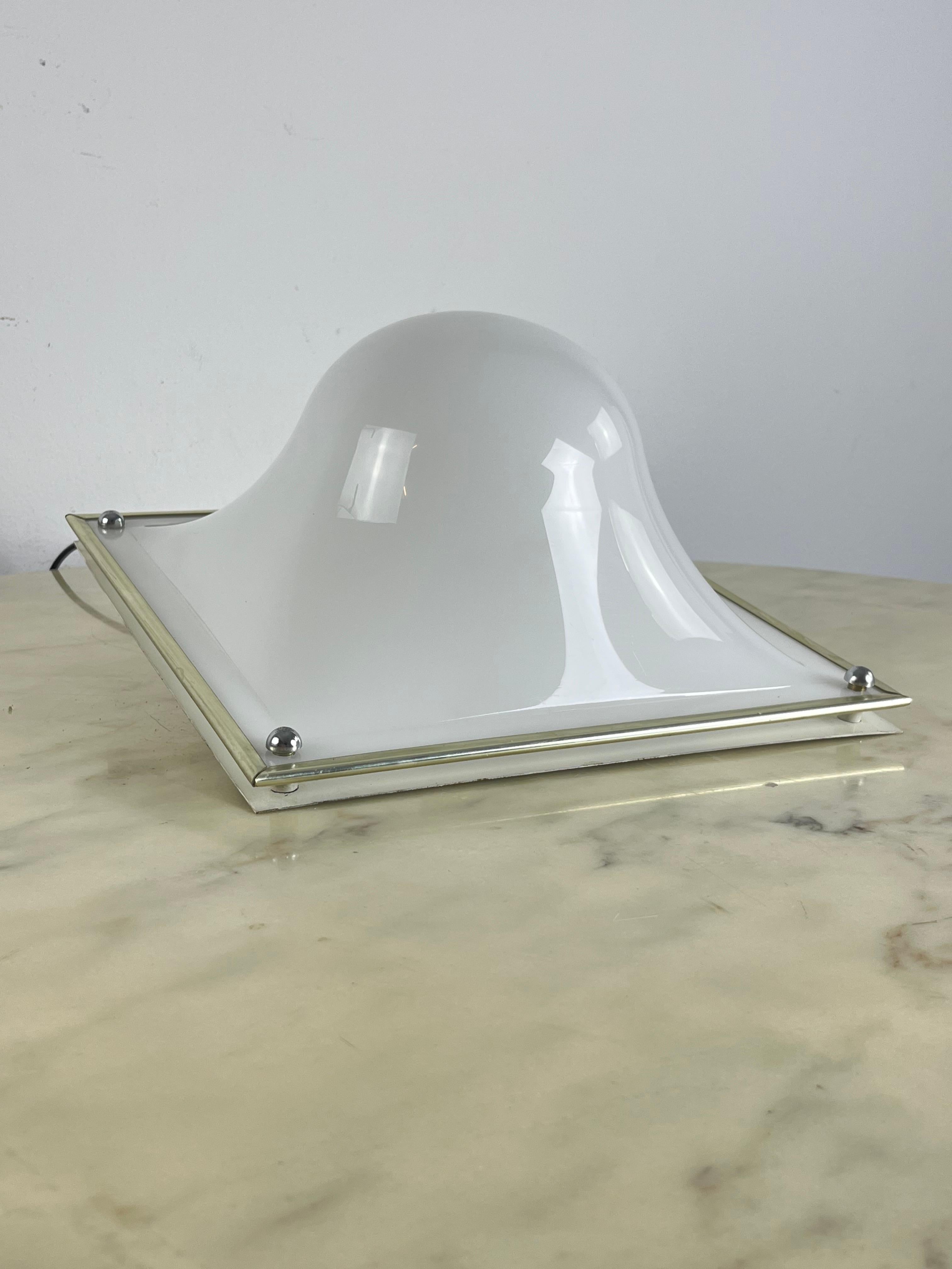 Vintage Plexiglass Ceiling Light  Italian Design 1970s In Good Condition For Sale In Palermo, IT