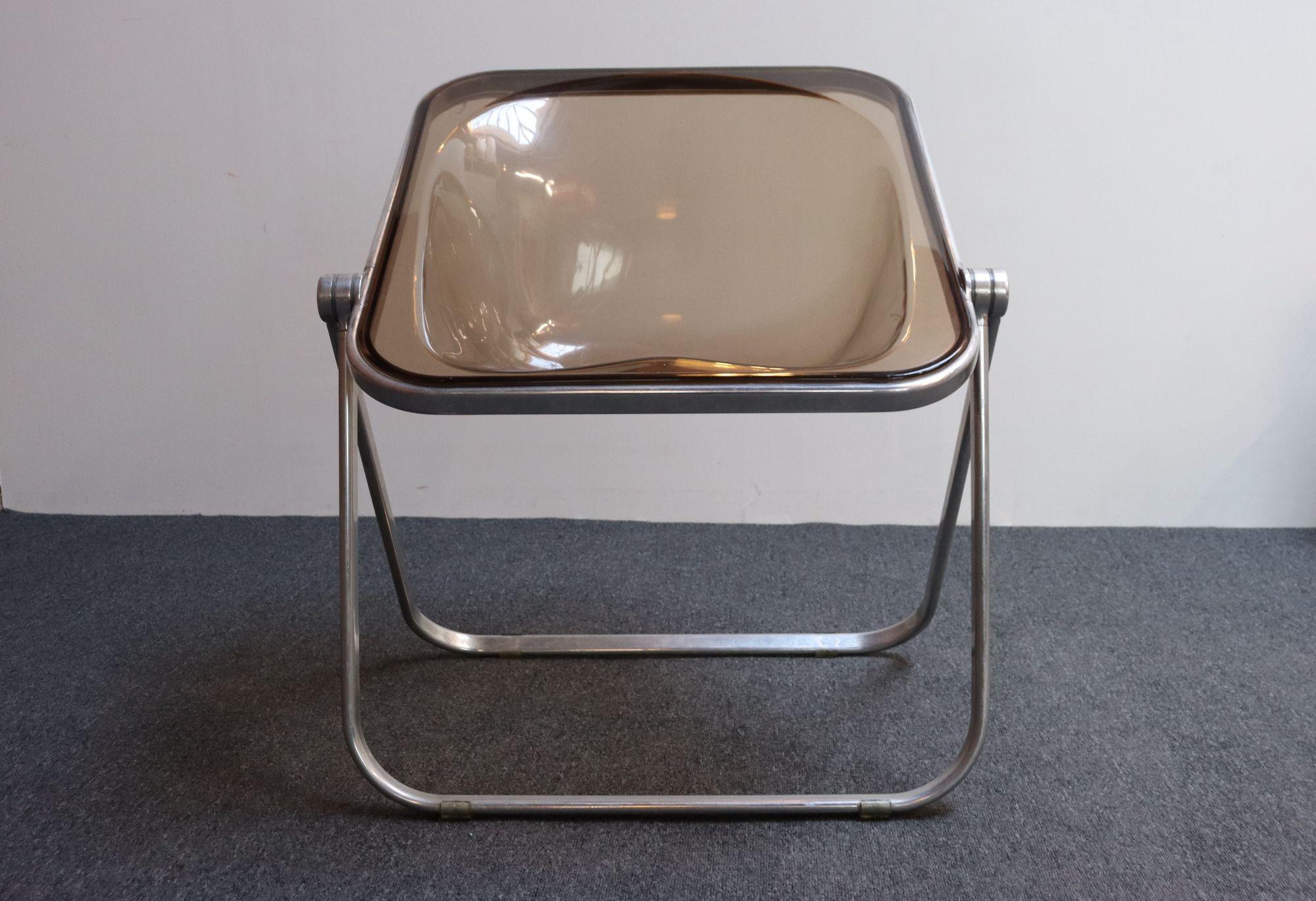 Silla plegable vintage Plona de acrílico ahumado de Giancarlo Piretti para Castelli en venta 8