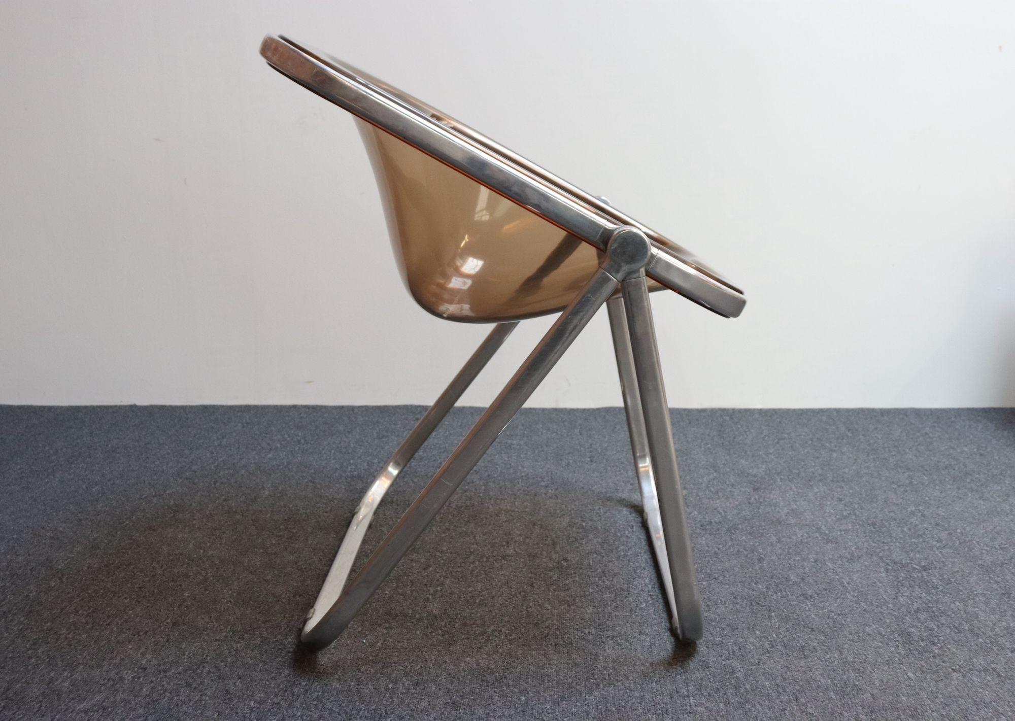 Silla plegable vintage Plona de acrílico ahumado de Giancarlo Piretti para Castelli en venta 12