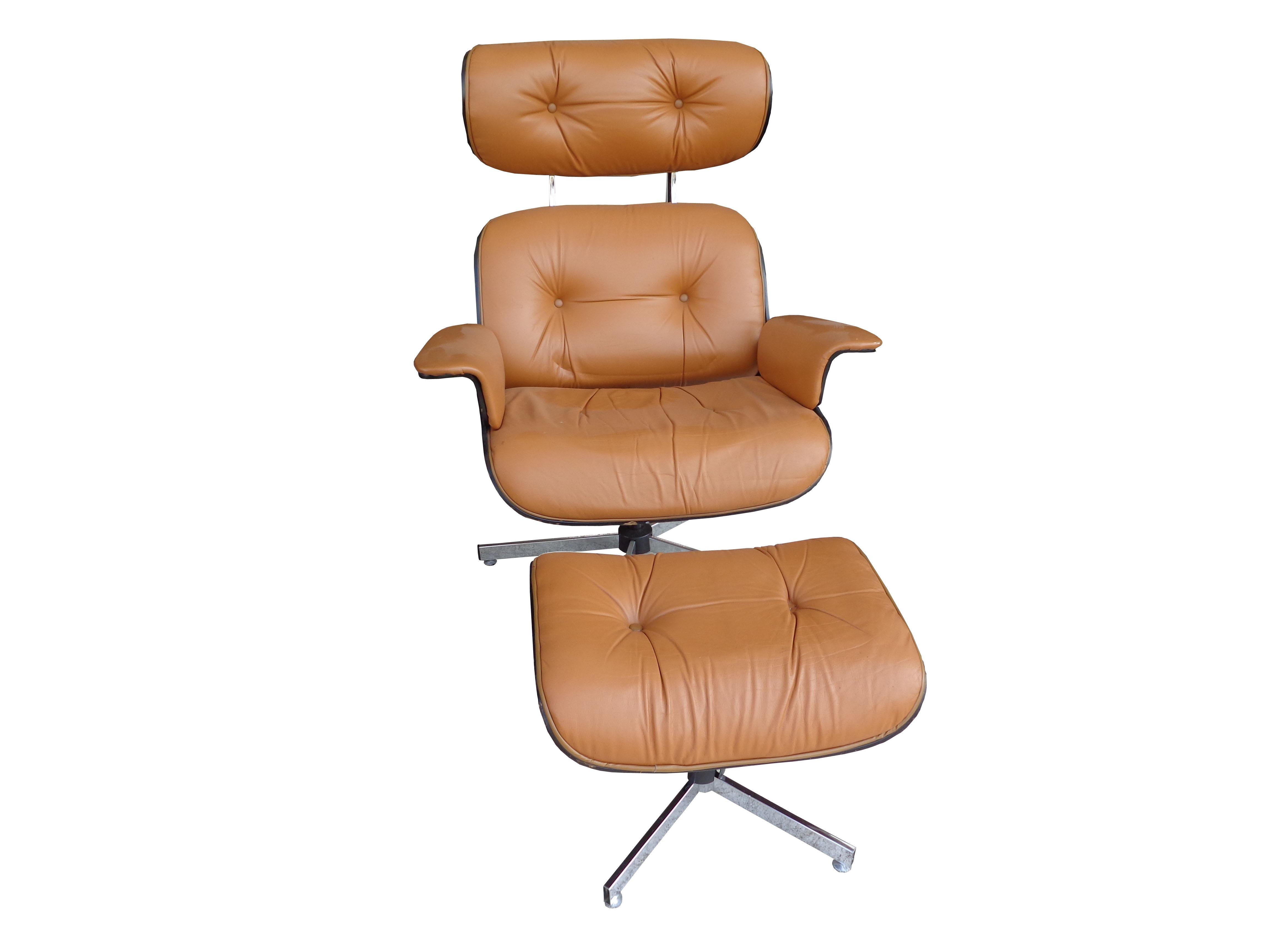 Mid-Century Modern Vintage Plycraft Lounge Chair and Ottoman For Sale