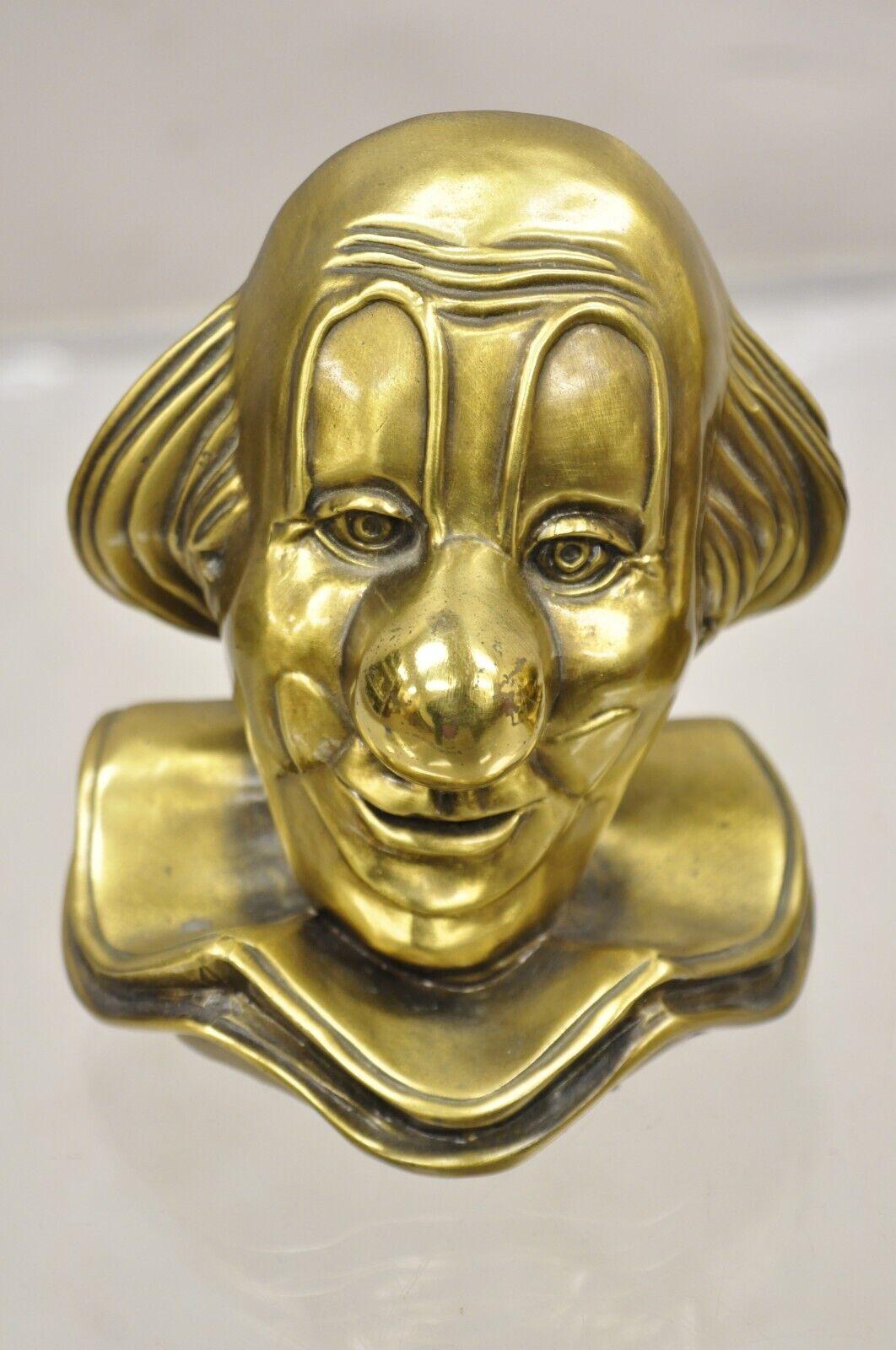 Vintage PM Craftsman Brass Figural Clown Bookends - A Pair In Good Condition For Sale In Philadelphia, PA