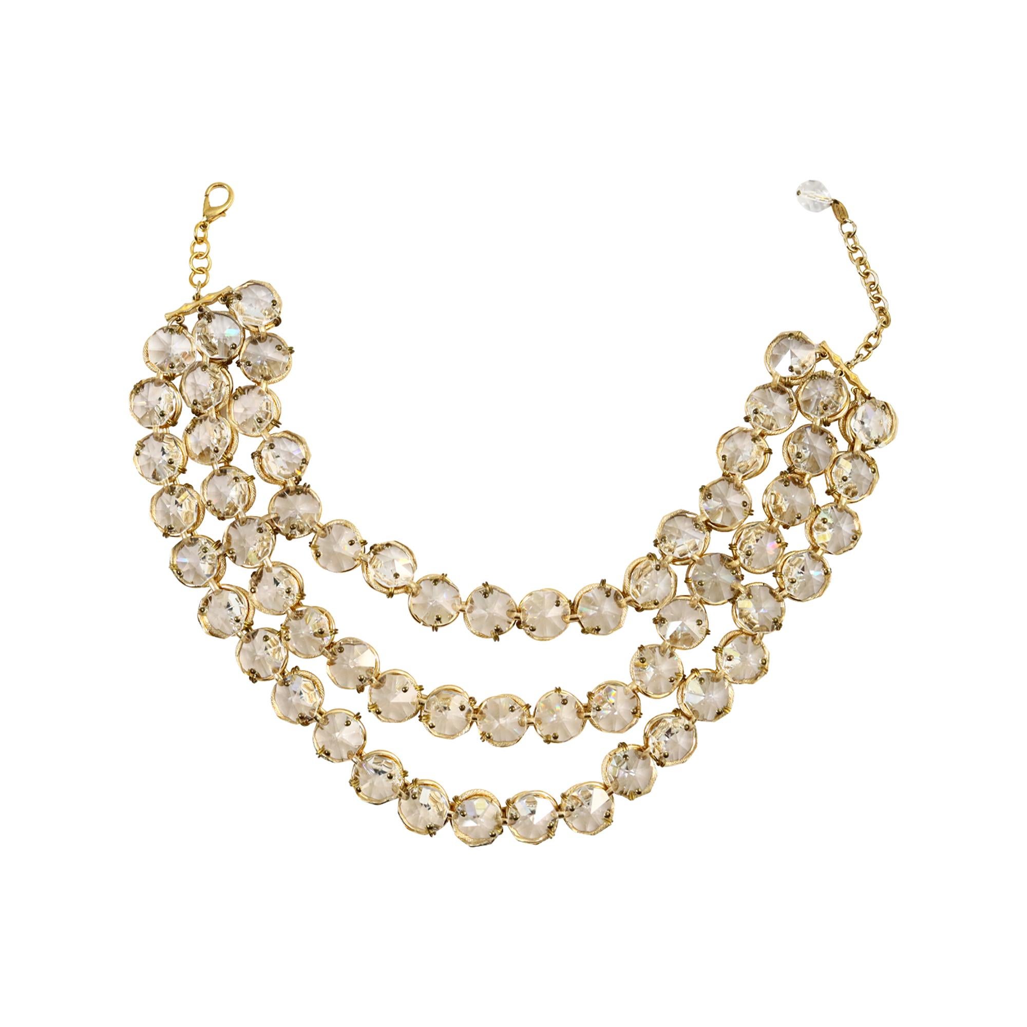 Collar vintage de 3 filas Poggi PARIS en tono dorado con cristales grandes, circa años 90 en venta 4