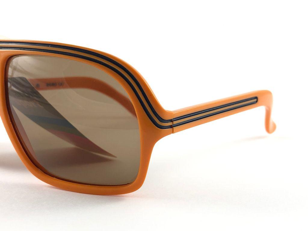 Beige Polaroid 8680 lunettes de soleil vintage orange style aviateur, fabriquées en France, années 1980 en vente