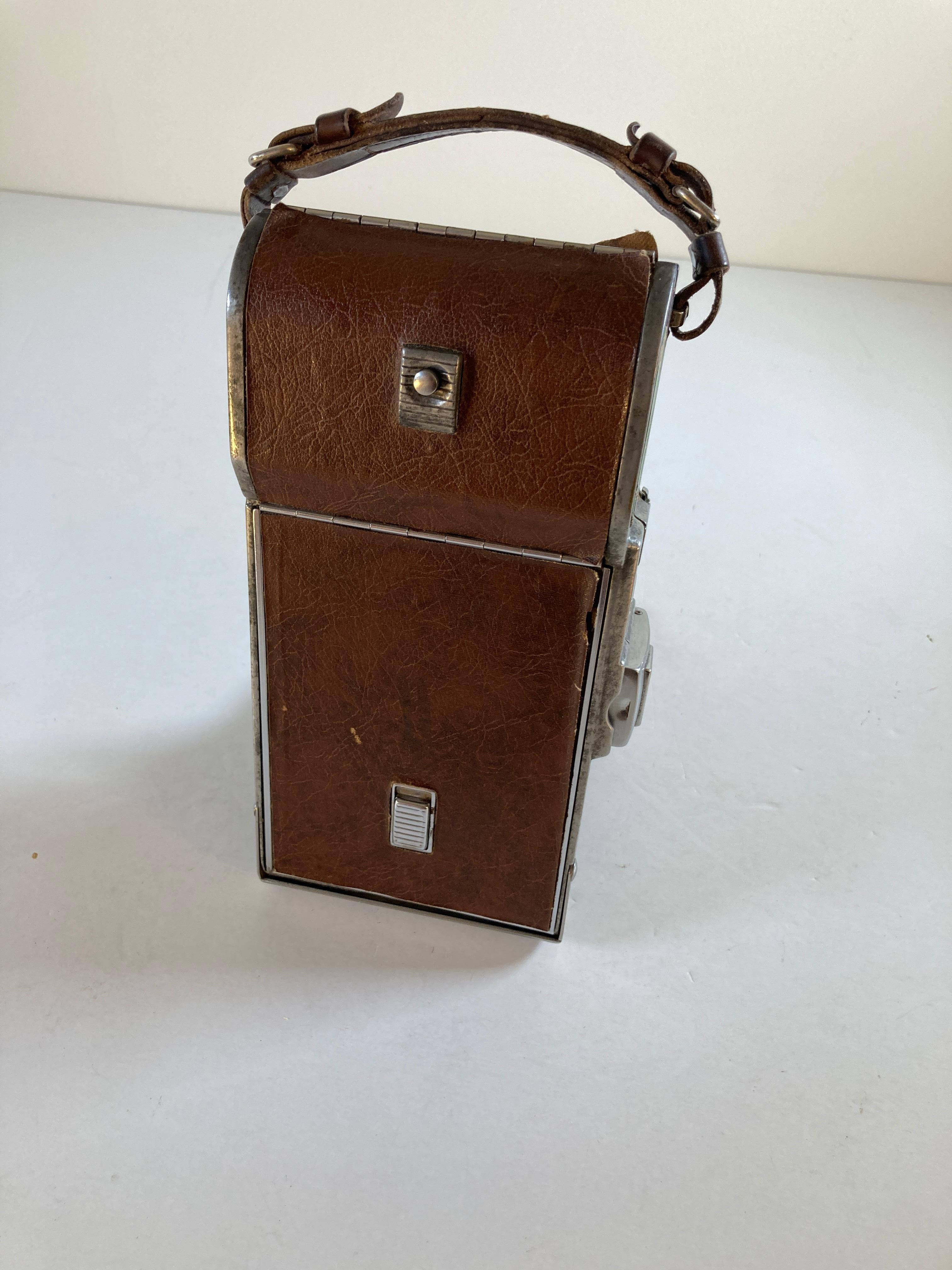 Metal Vintage Polaroid Land Camera in Case Model 95, circa 1948