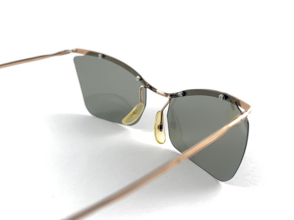 Gray Vintage Polaroid Small Gold Semi Rimless 1960'S  Sunglasses For Sale