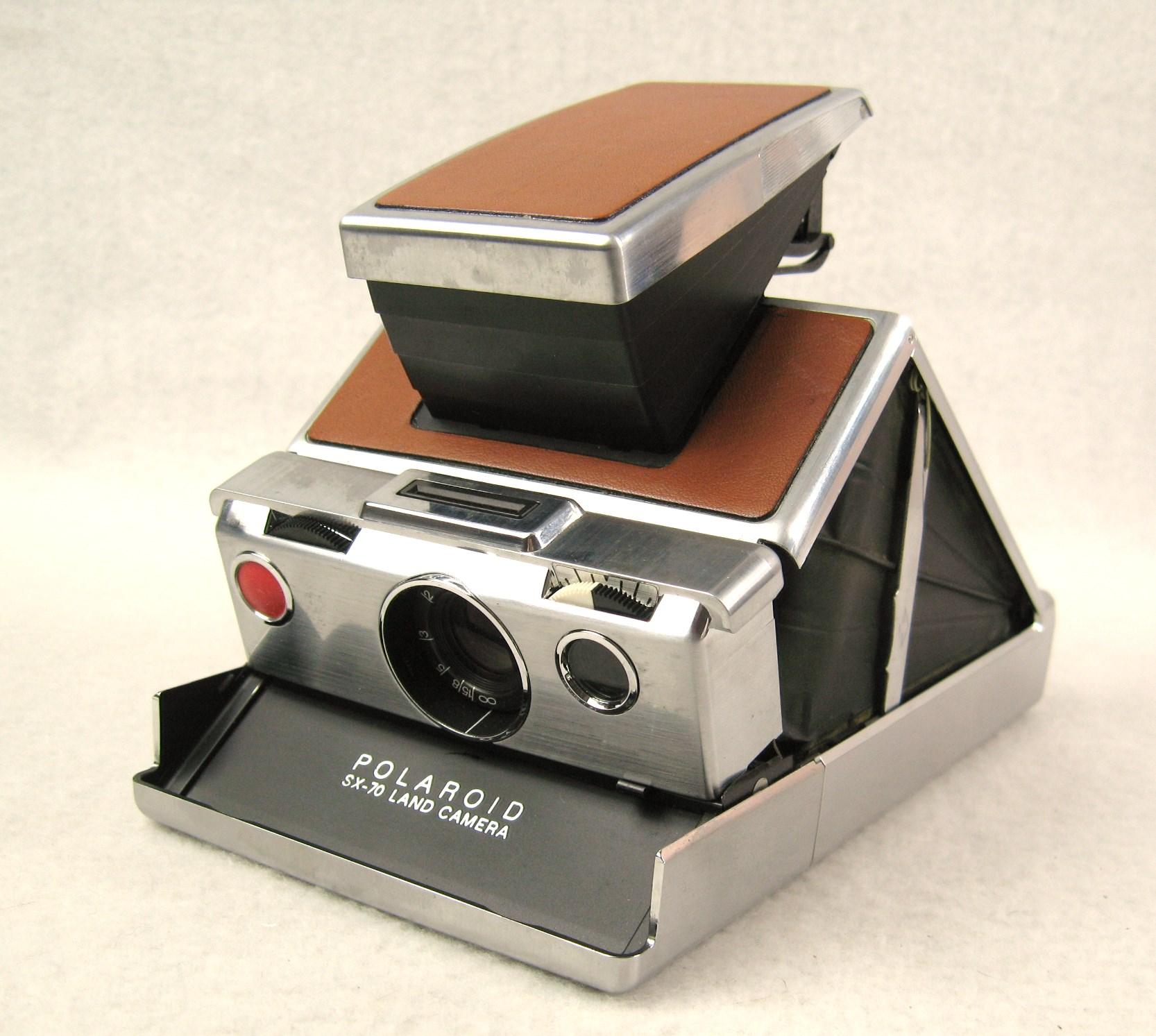 Vintage Polaroid SX-70 Tan Land Kamera von Henry Dreyfuss, Vintage im Angebot 1