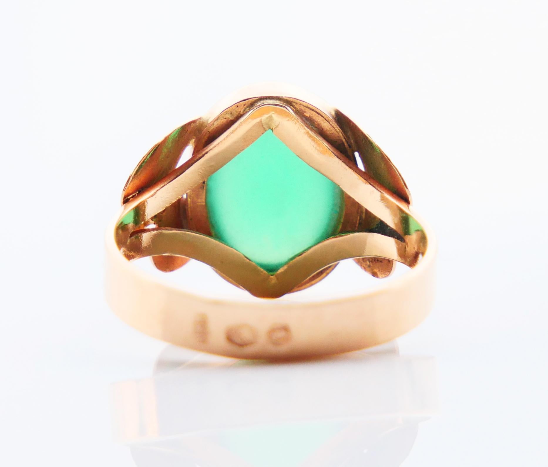 Vintage Polish Ring natural Green Chalcedony 14K Yellow Gold Ø6.5 US/ 3.5gr For Sale 6