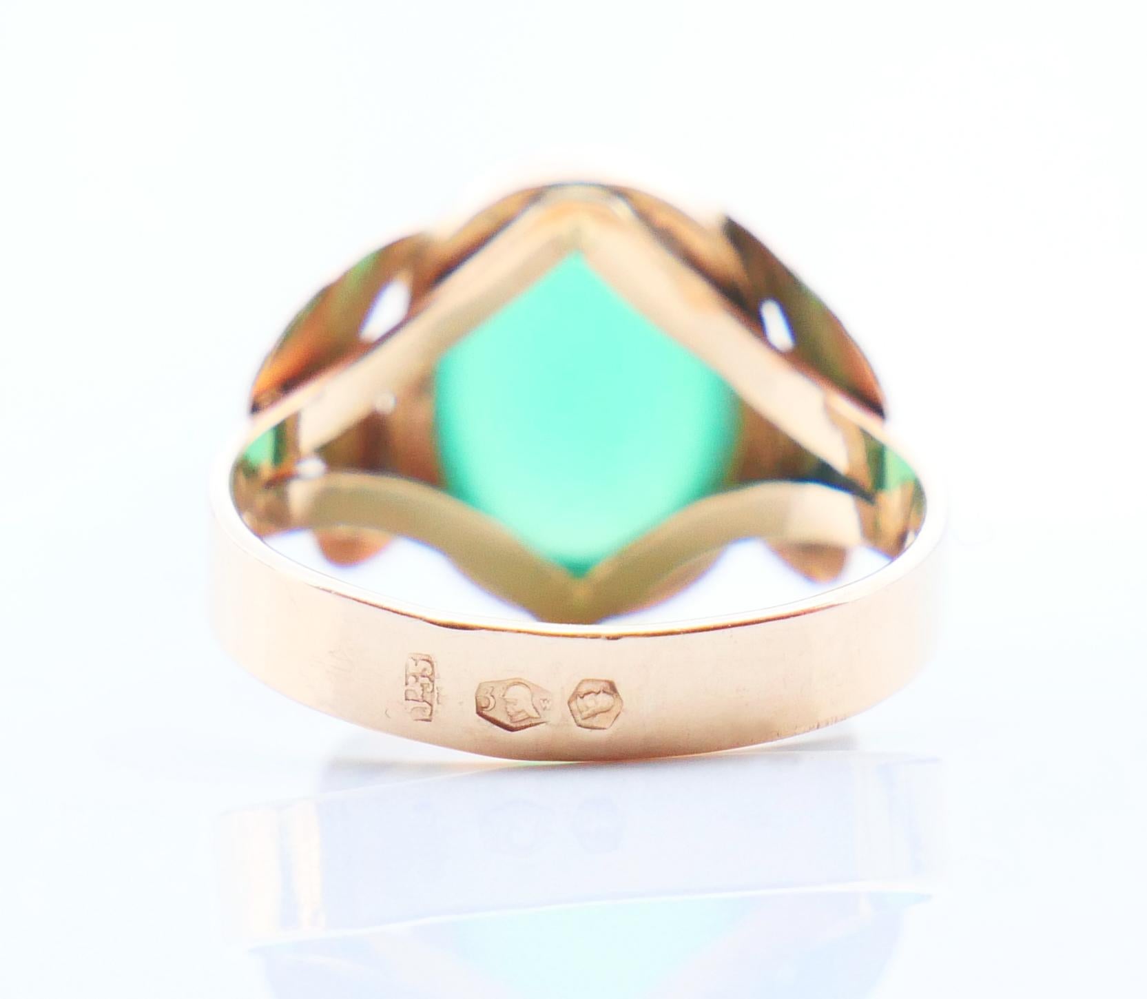 Vintage Polish Ring natural Green Chalcedony 14K Yellow Gold Ø6.5 US/ 3.5gr For Sale 7
