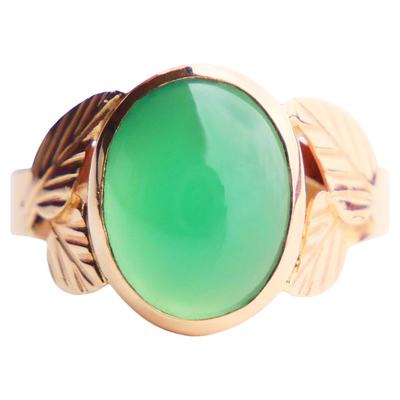 Vintage Polish Ring natural Green Chalcedony 14K Yellow Gold Ø6.5 US/ 3.5gr For Sale