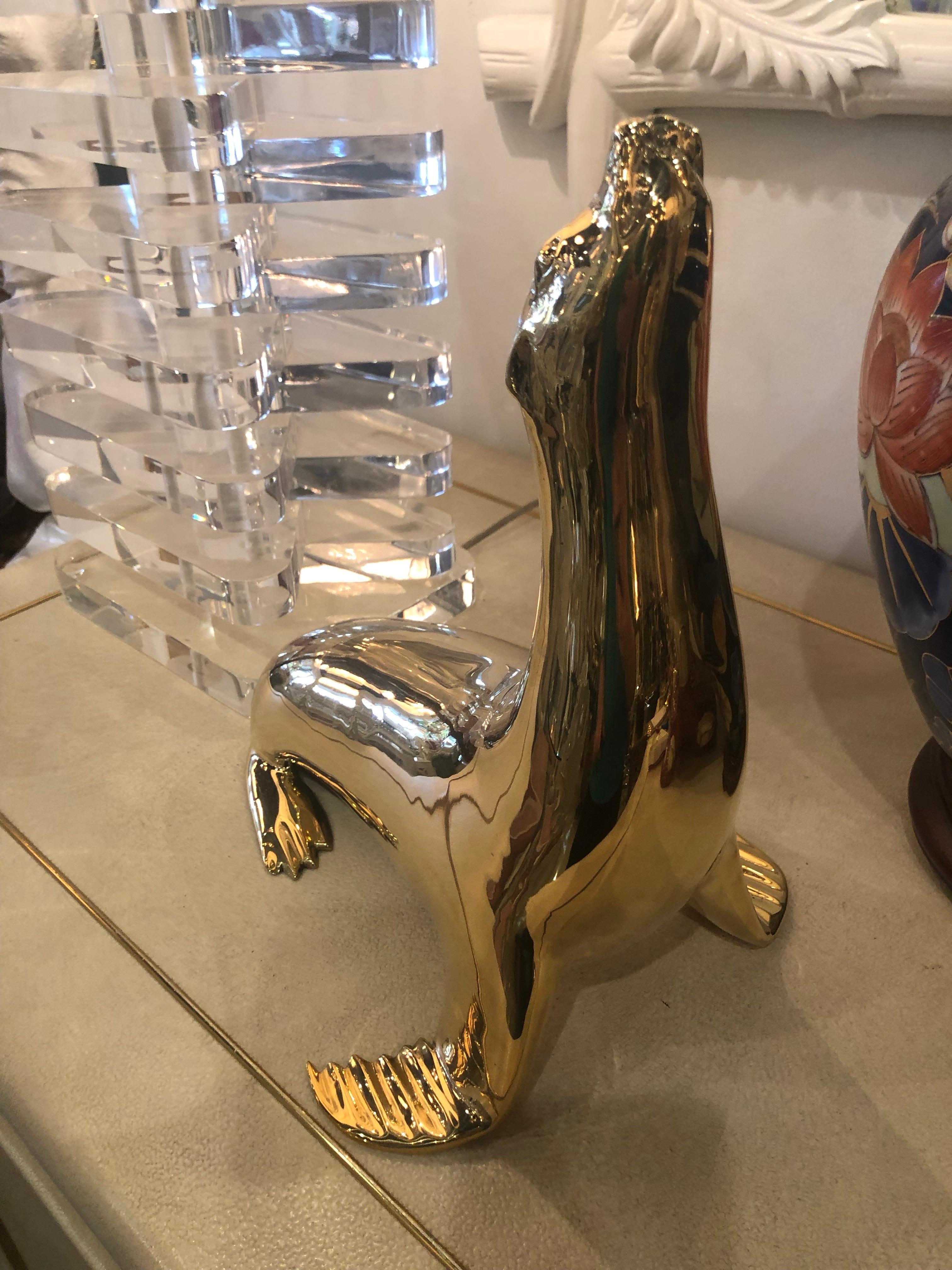 Vintage Polished Brass Seal Animal Figure Statue In Excellent Condition For Sale In West Palm Beach, FL