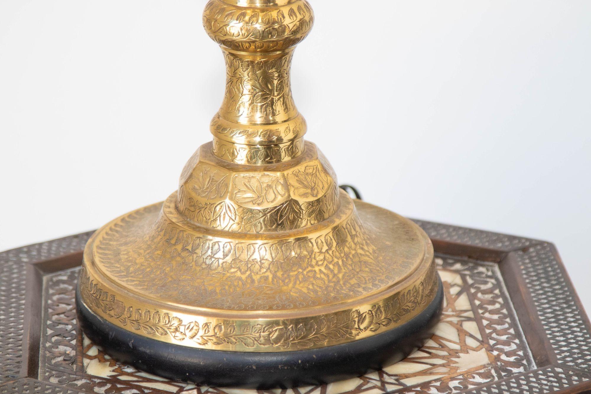 Indian Vintage Polished Etched Solid Brass Candle Holder Table Lamp India For Sale