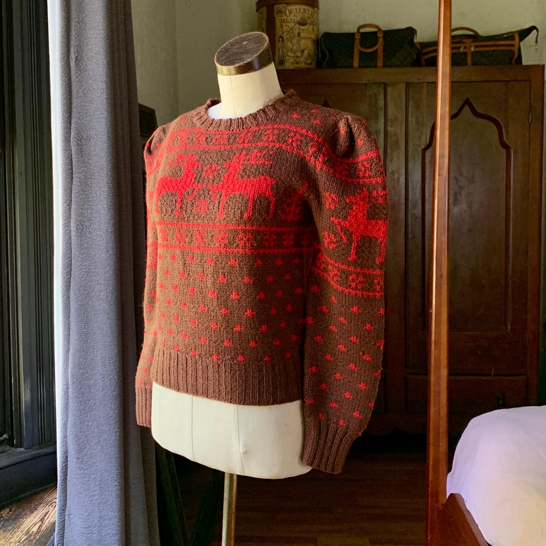 Women's or Men's Vintage POLO RALPH LAUREN 100% Wool RARE Deer HAND KNIT Sweater HONG KONG Medium For Sale